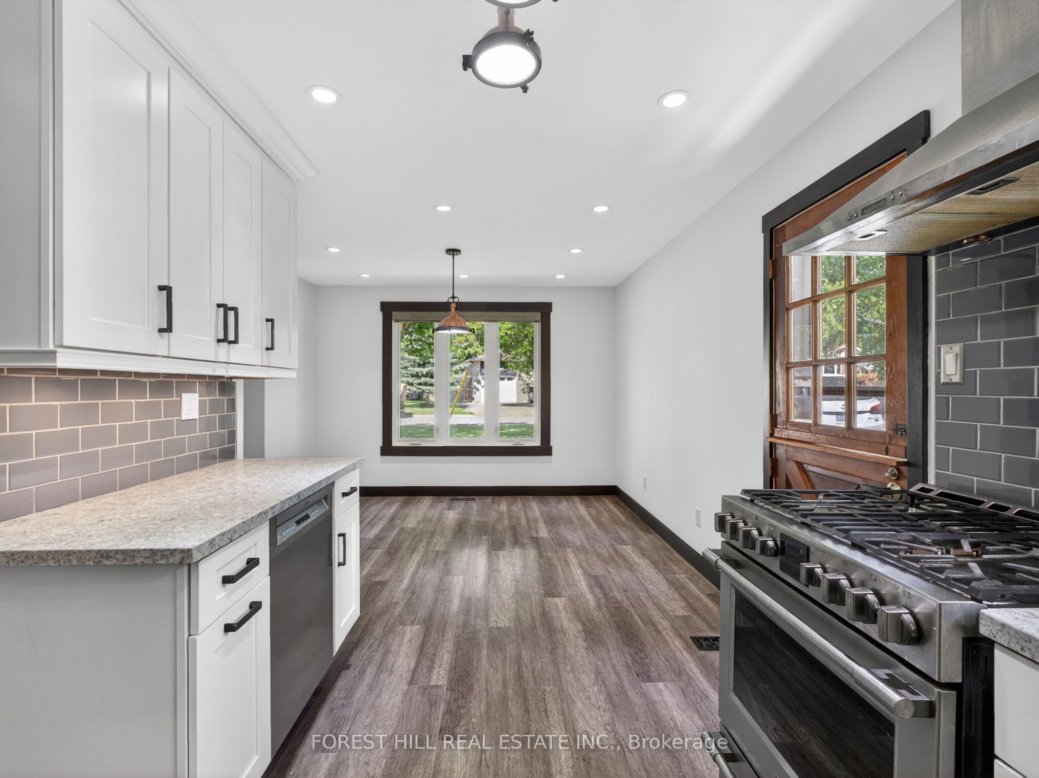 35 Townsend Avenue Property Photo 13