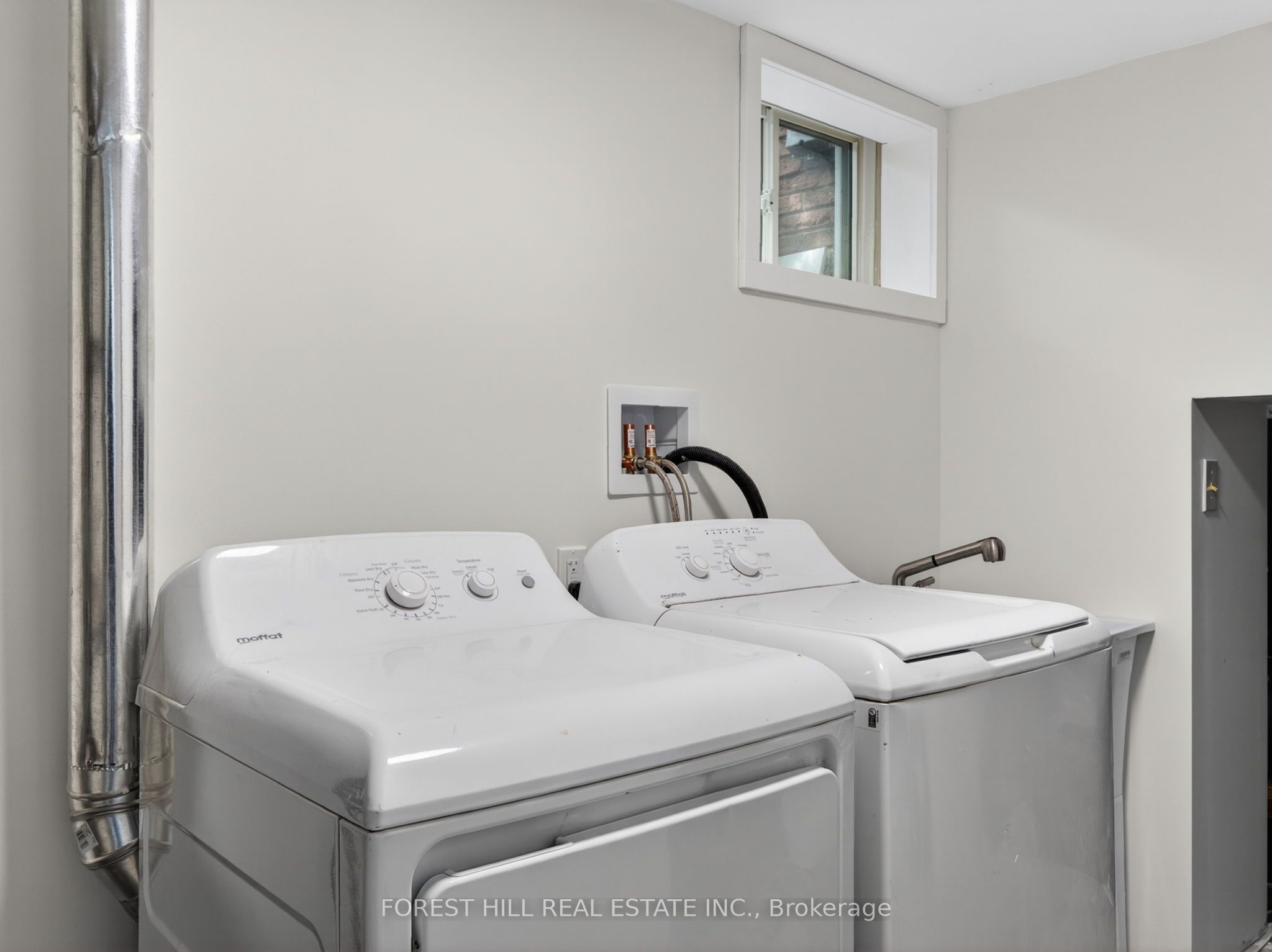 35 Townsend Avenue Property Photo 25