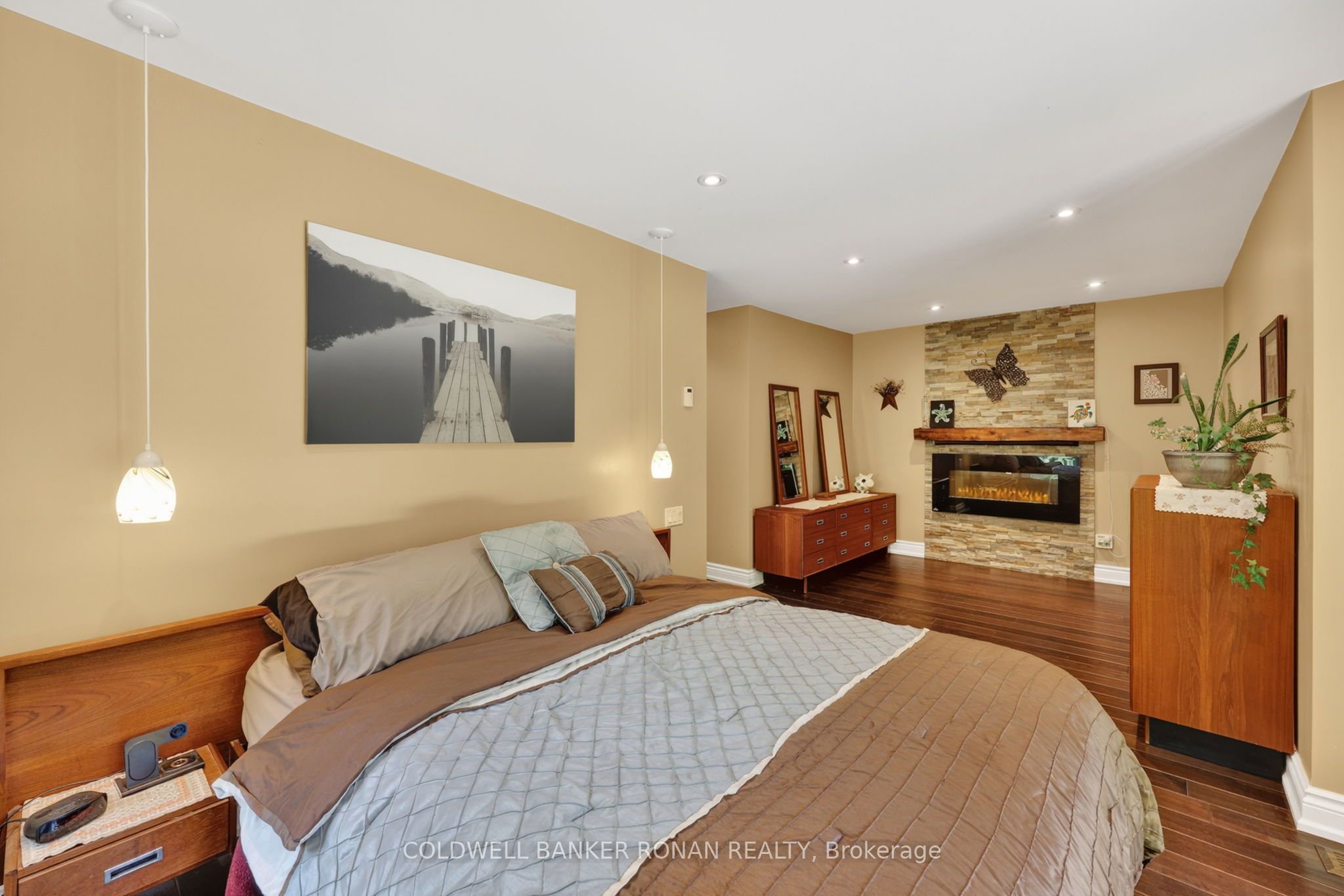 5565 5th Line Property Photo 17