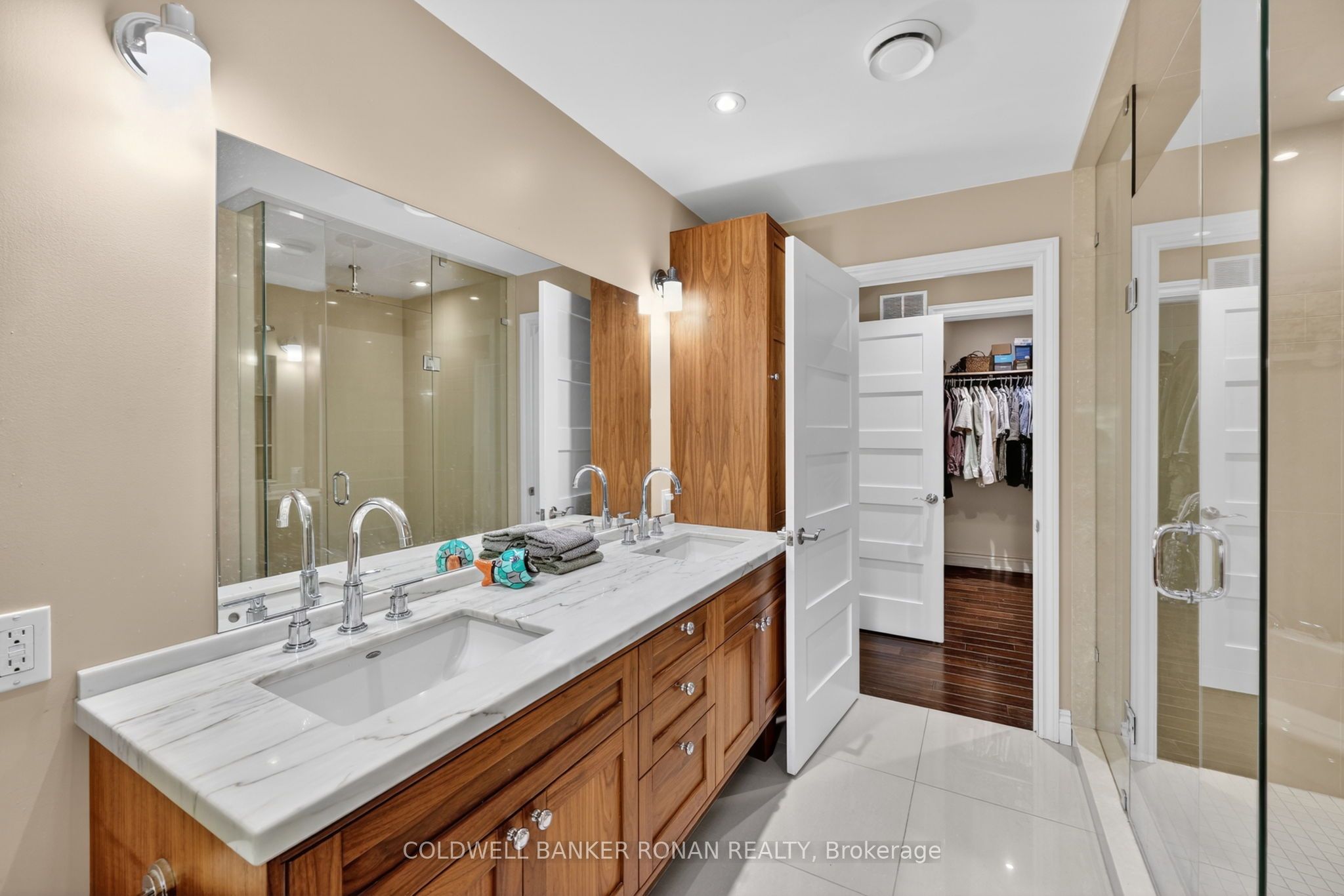 5565 5th Line Property Photo 19