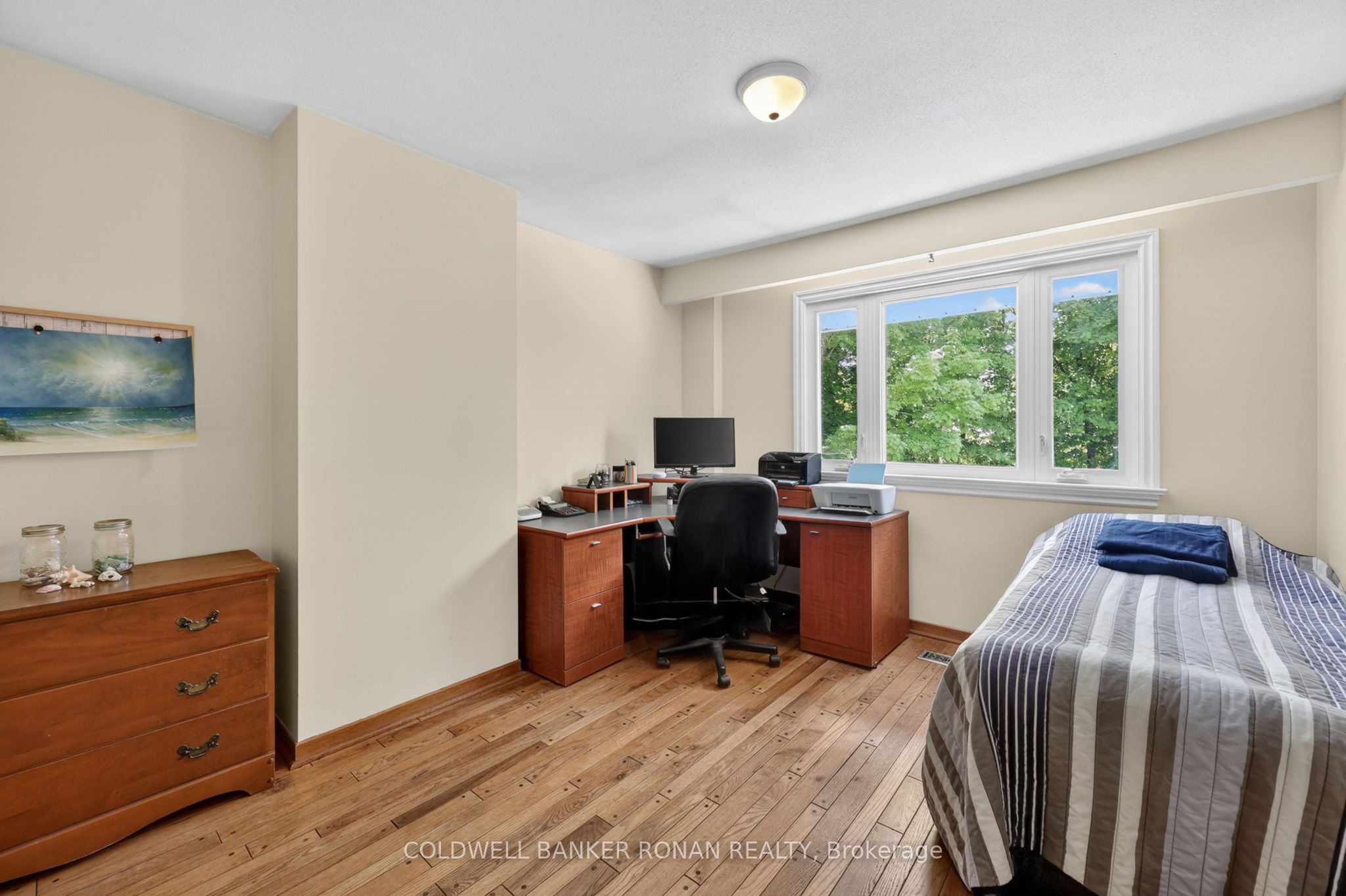 5565 5th Line Property Photo 22