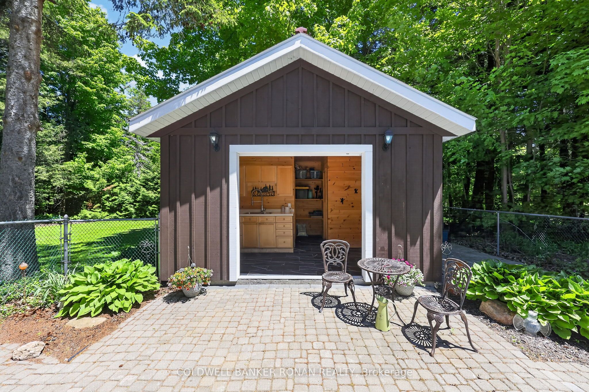 5565 5th Line Property Photo 30
