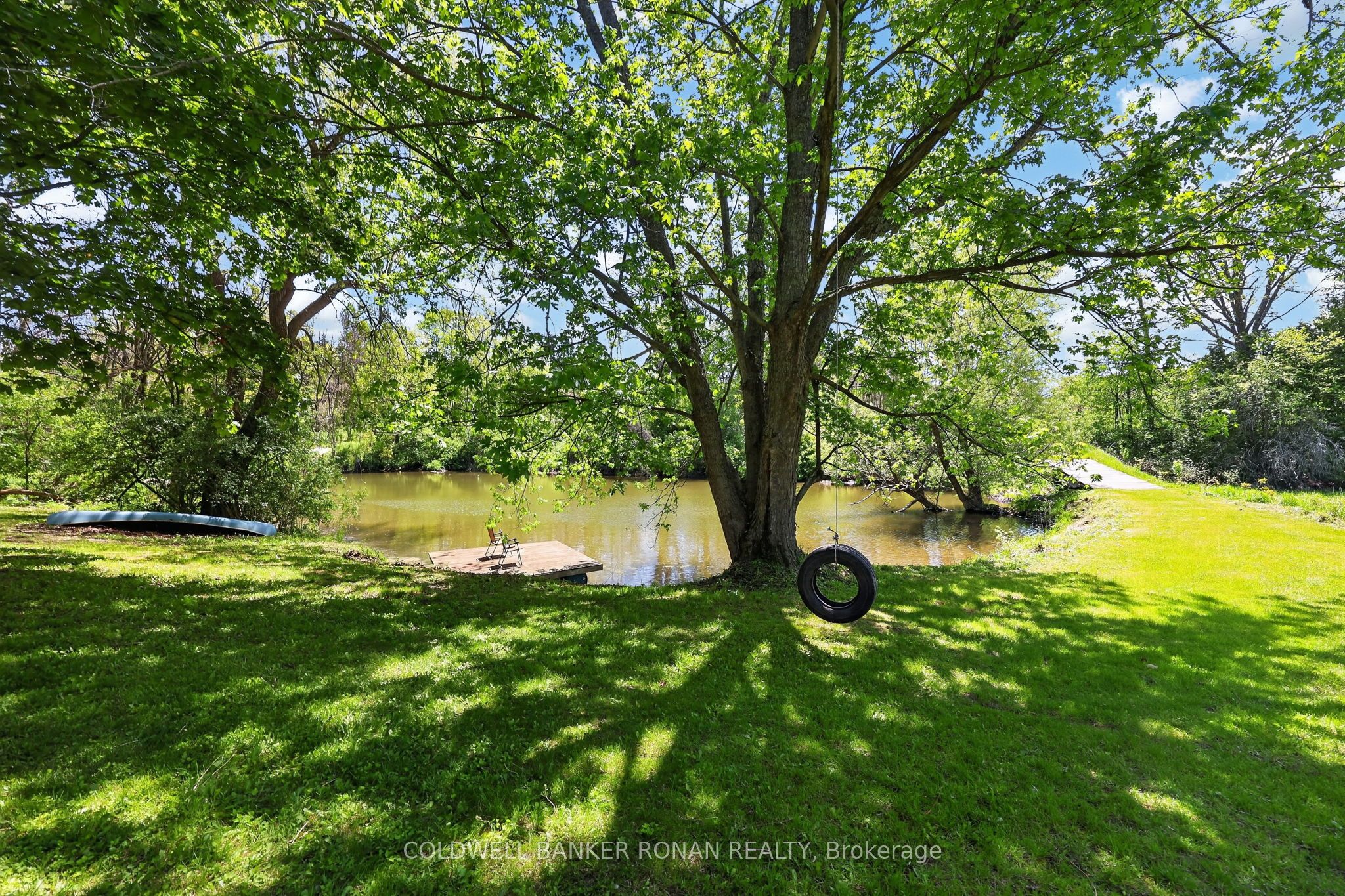 5565 5th Line Property Photo 44