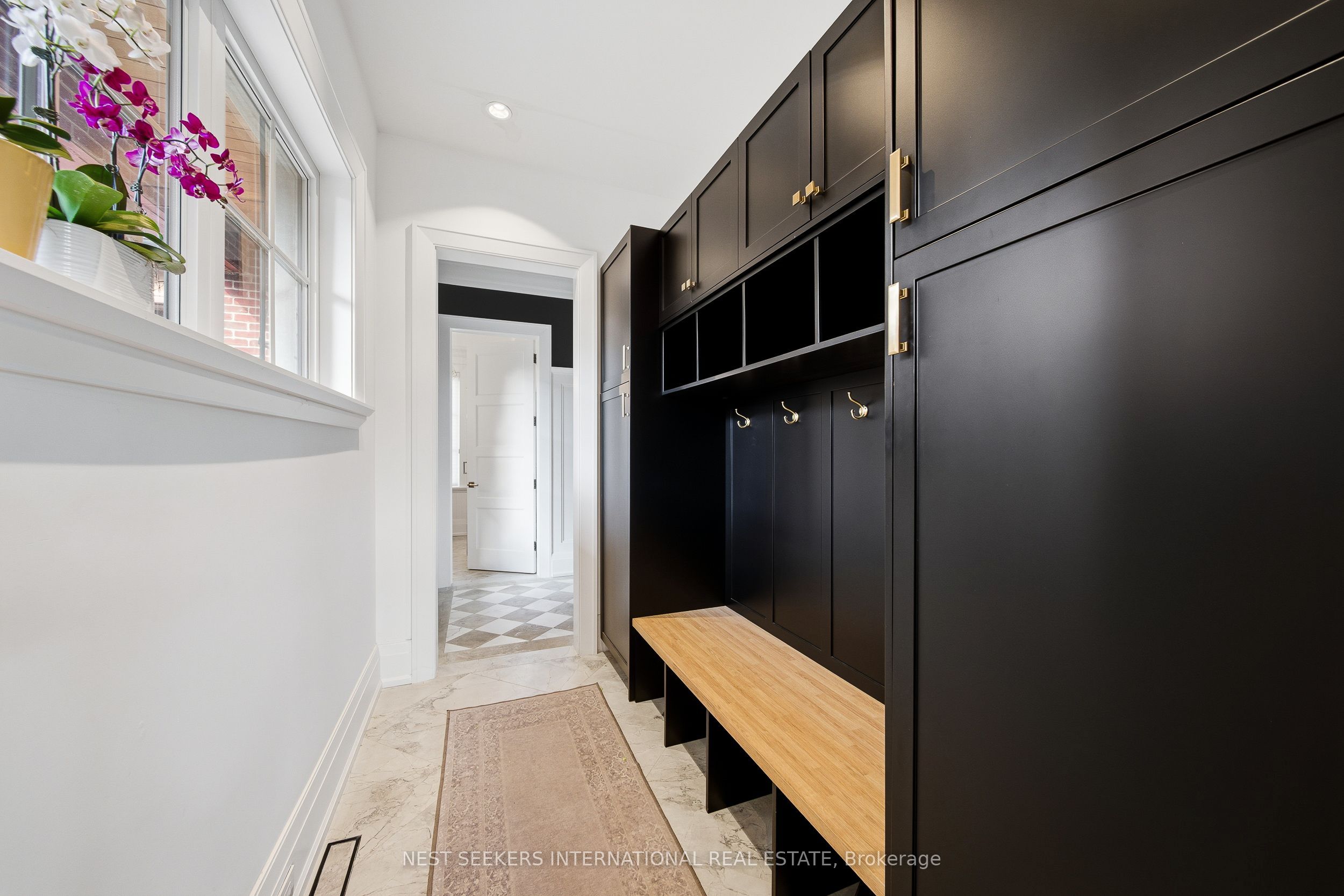 165 Northern Pines Boulevard Property Photo 17