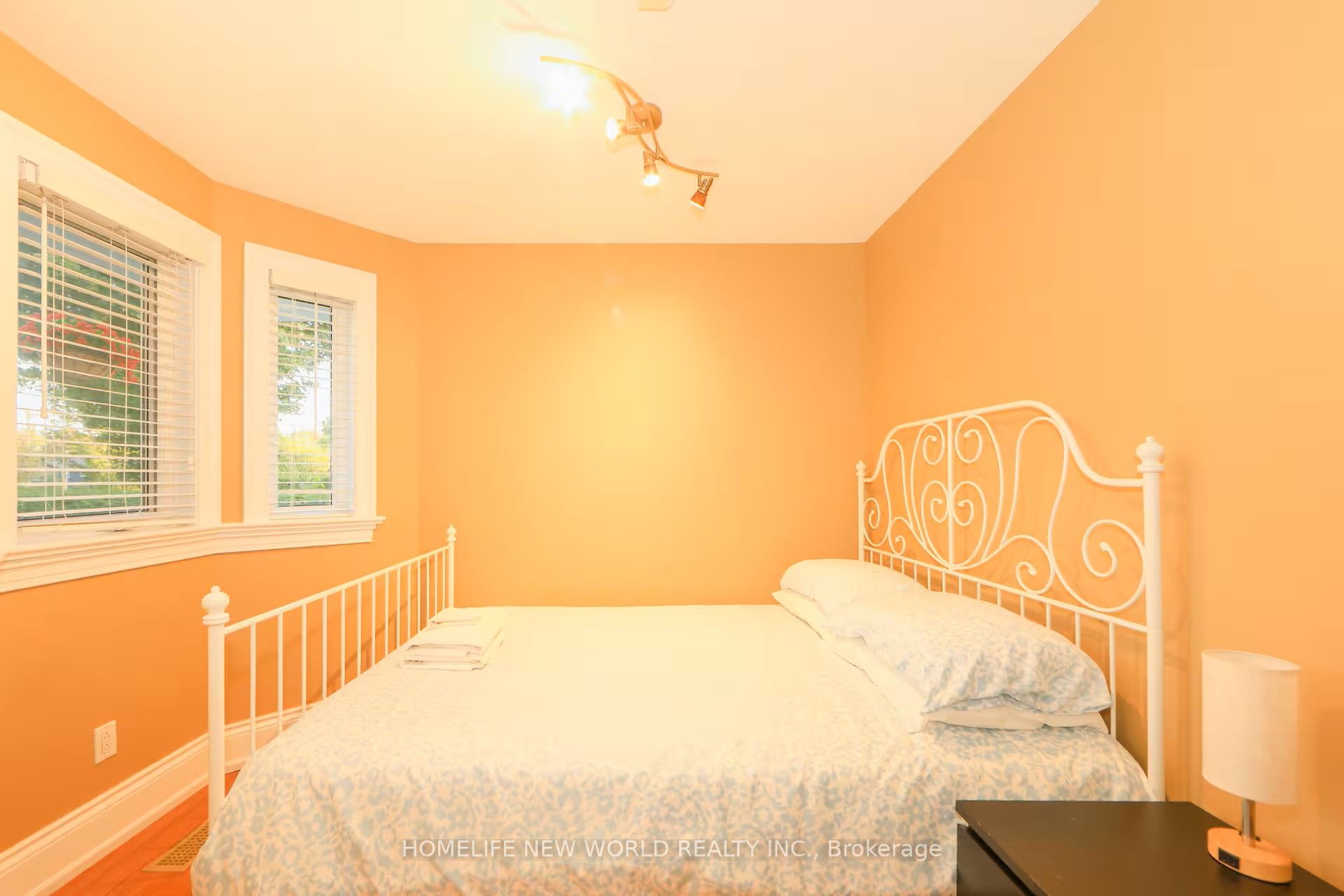 B24240 Thorah Park Boulevard Property Photo 8