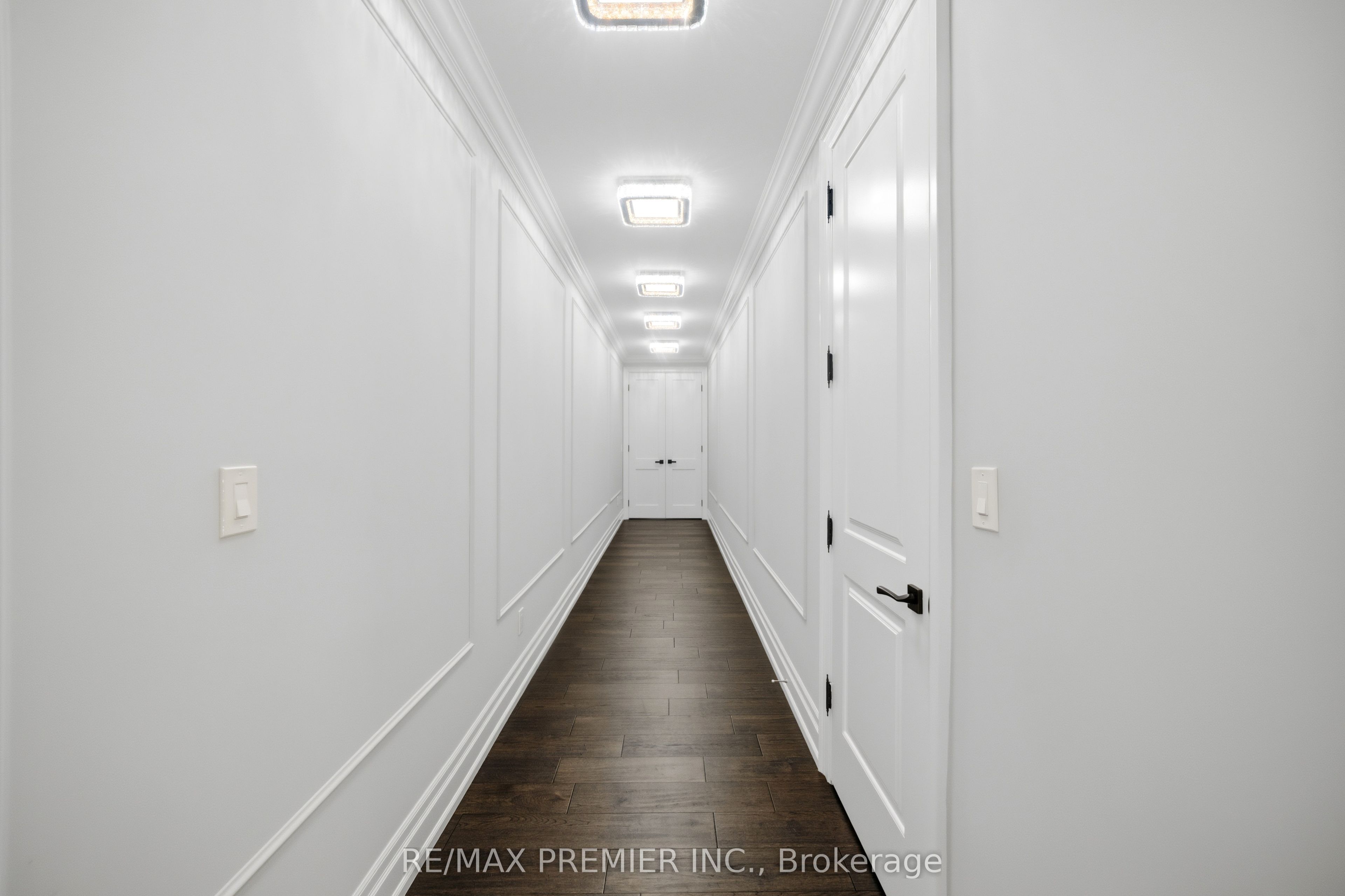 2180 King Vaughan Road Property Photo 15