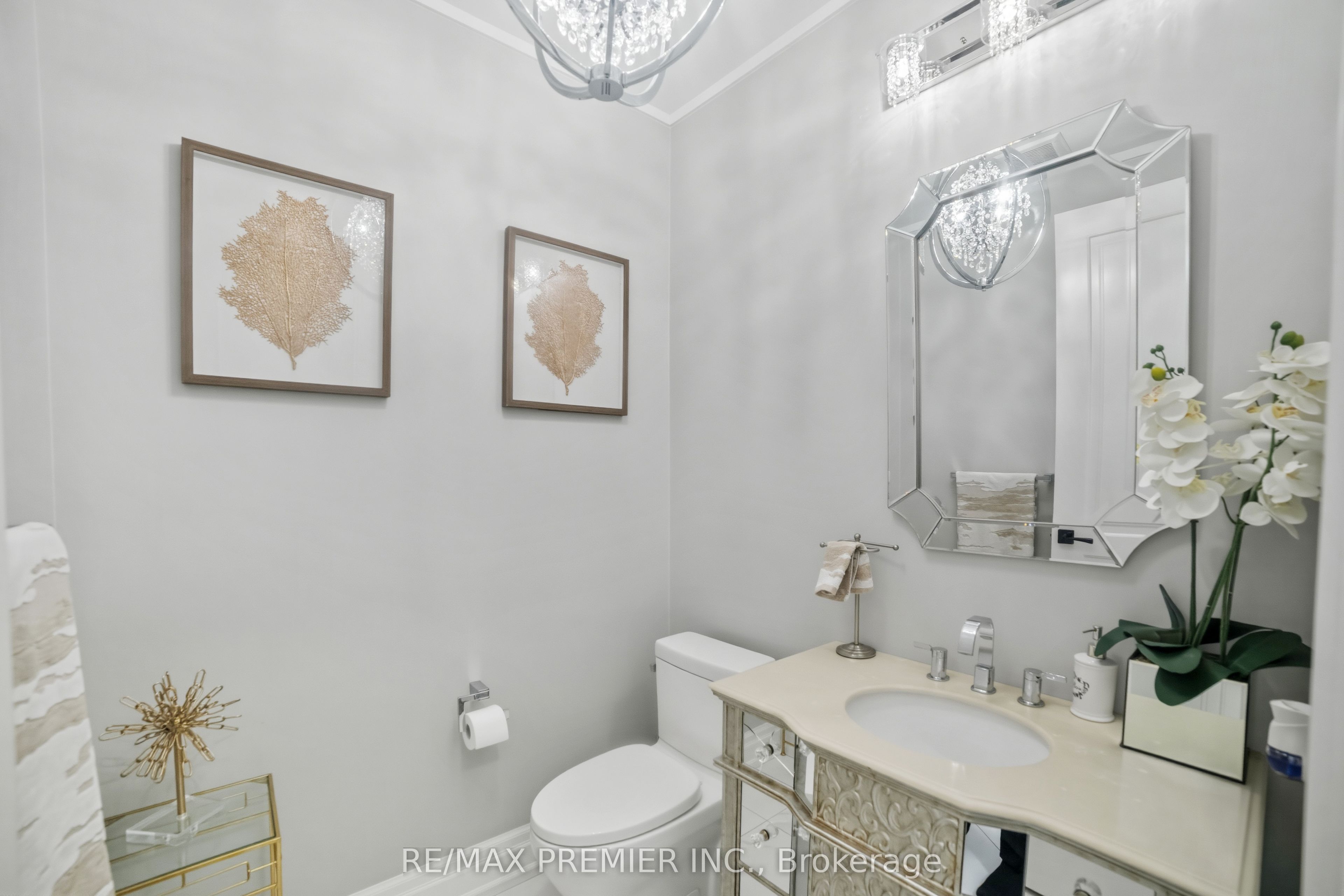2180 King Vaughan Road Property Photo 16