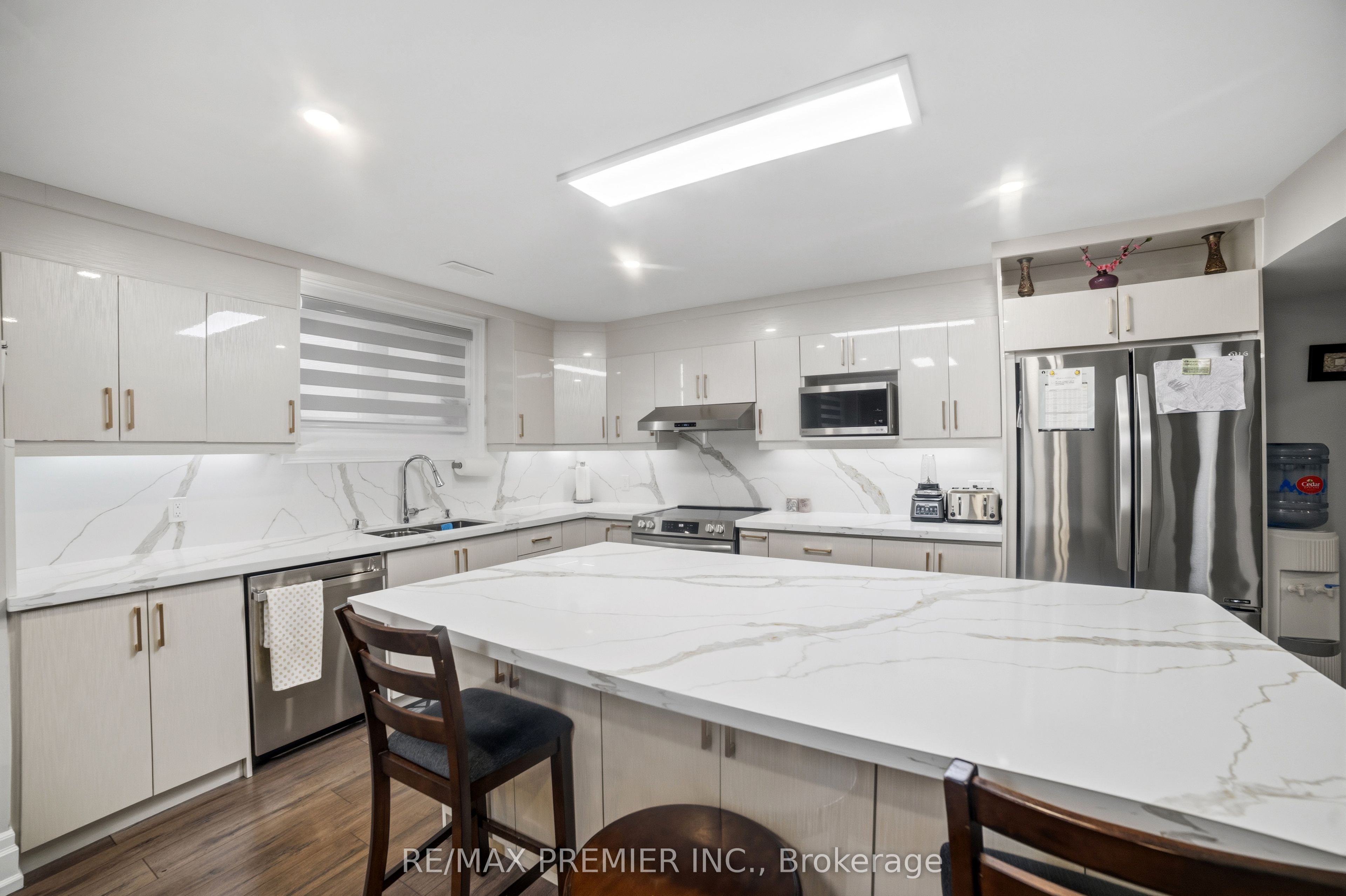2180 King Vaughan Road Property Photo 19