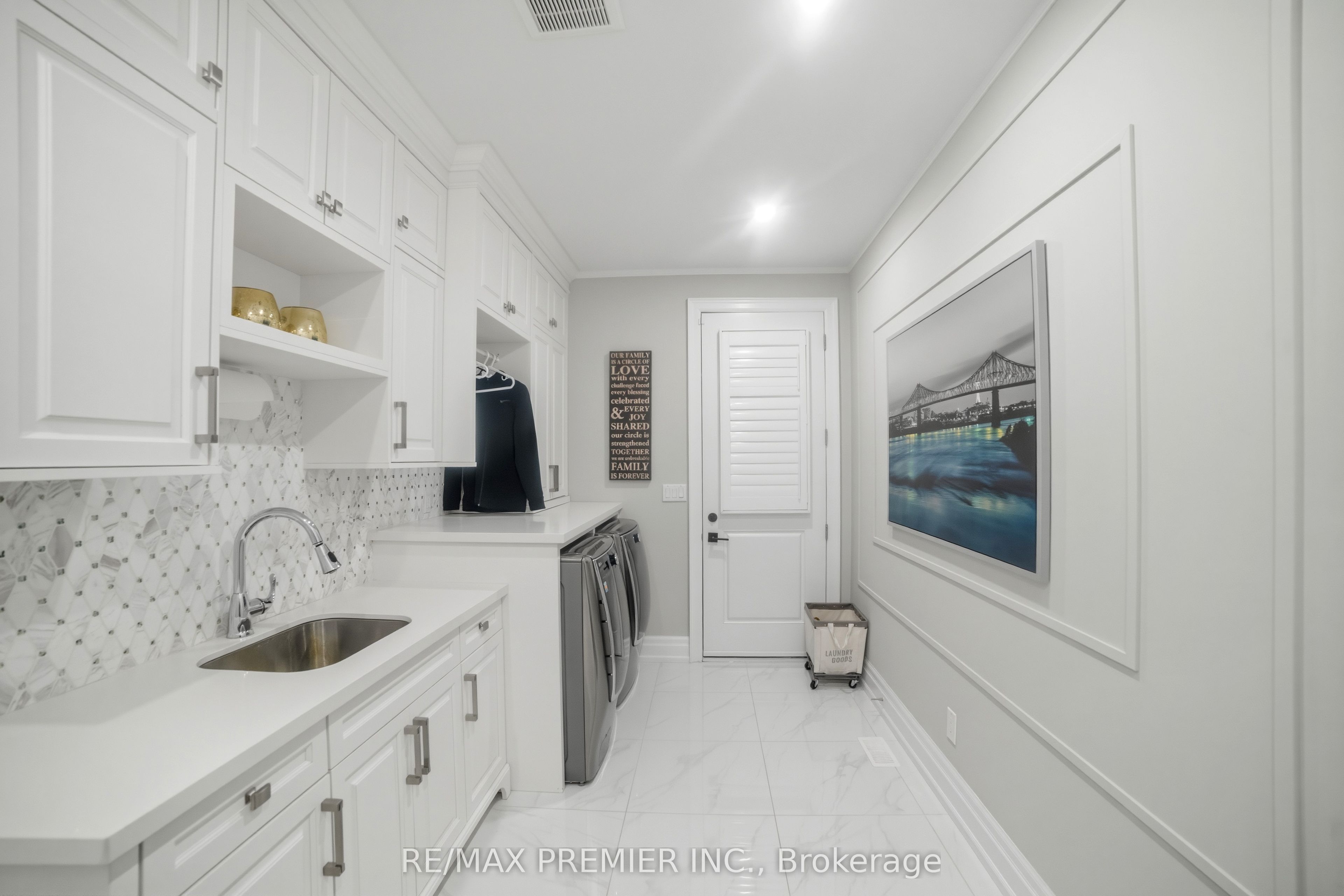 2180 King Vaughan Road Property Photo 25