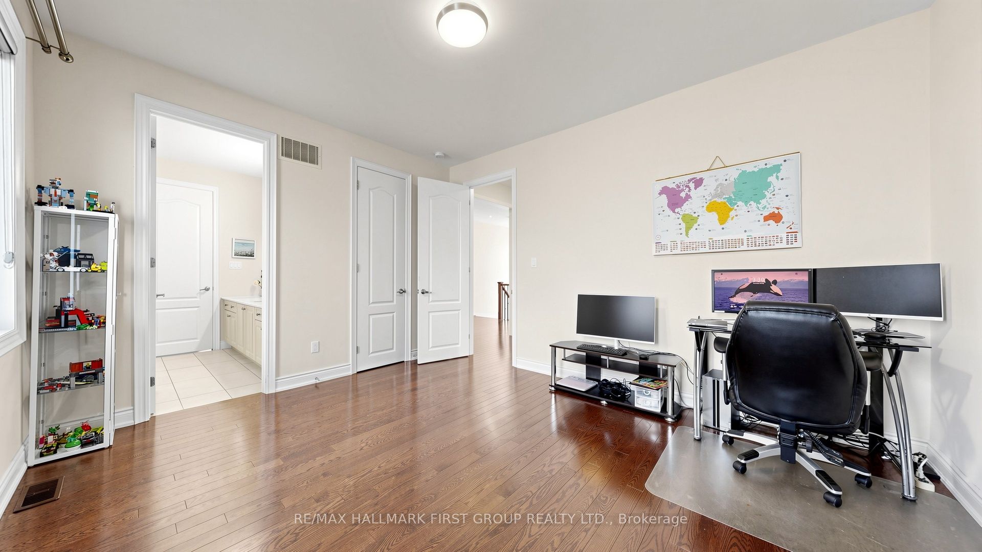 40 Hackett Street Property Photo 33