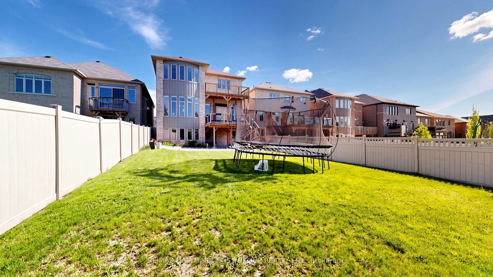 40 Hackett Street Property Photo 44