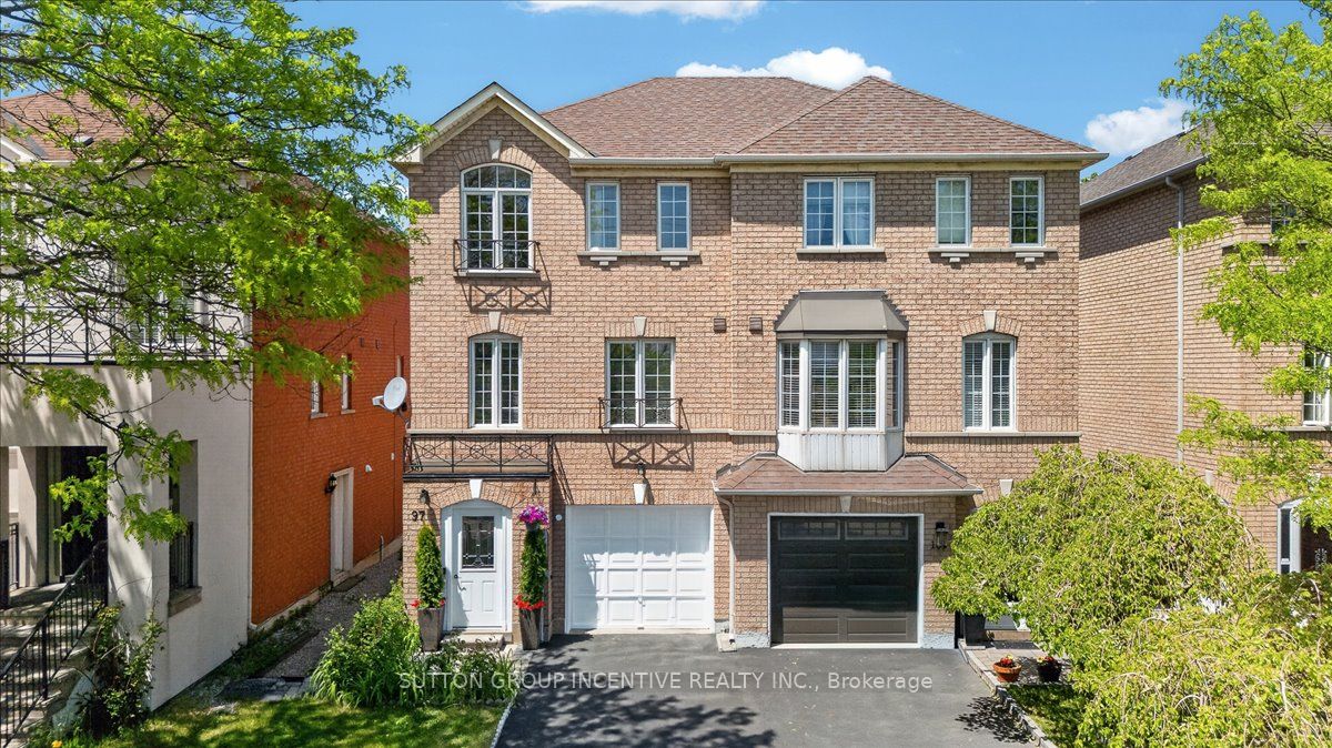 97 Yellowood Circle Property Photo 2