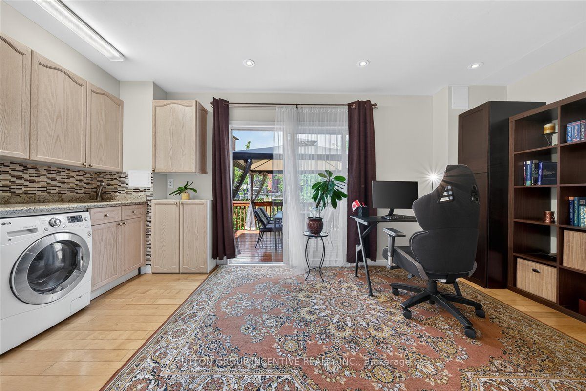 97 Yellowood Circle Property Photo 4