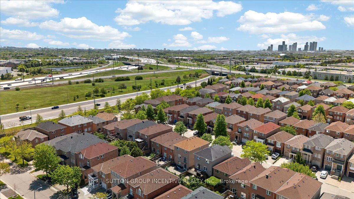 97 Yellowood Circle Property Photo 44