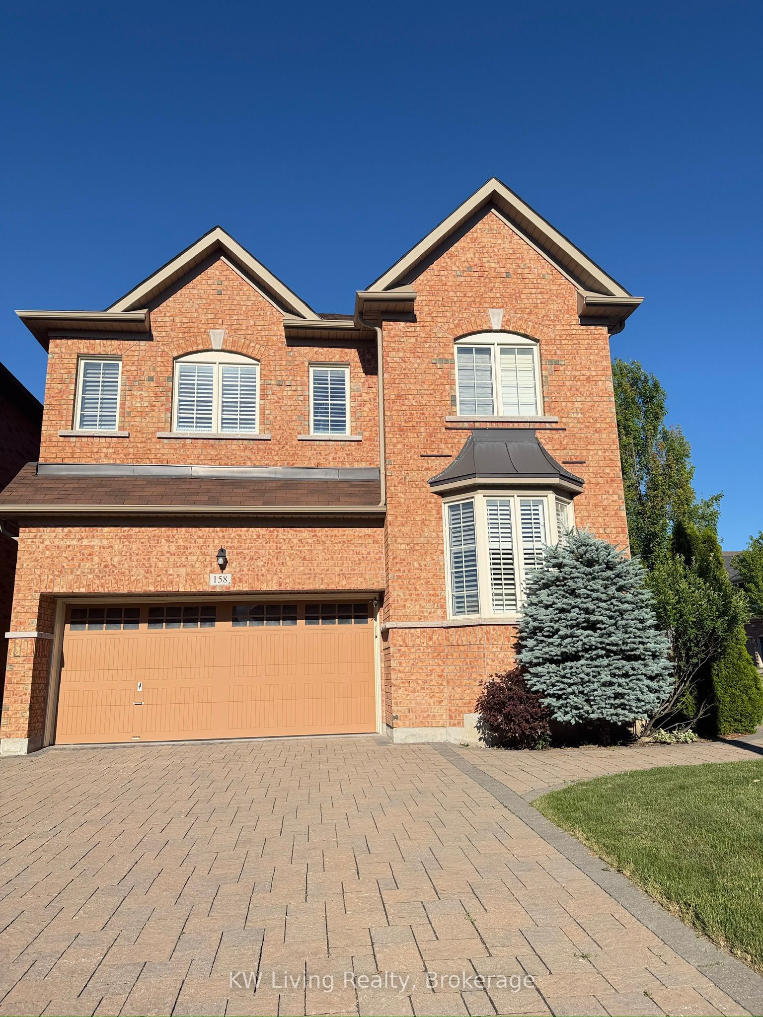 158 William Bartlett Drive Lower Property Photo 1
