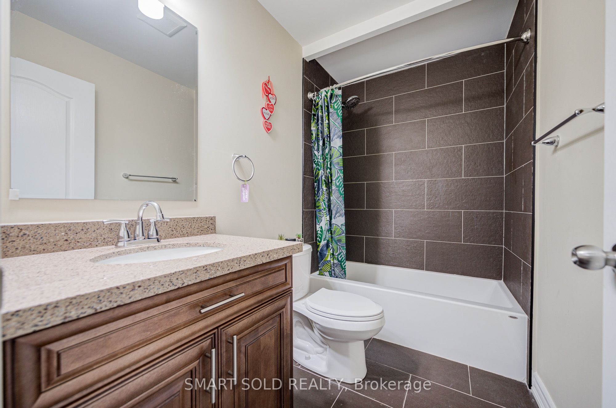 68 Denton Circle Property Photo 21