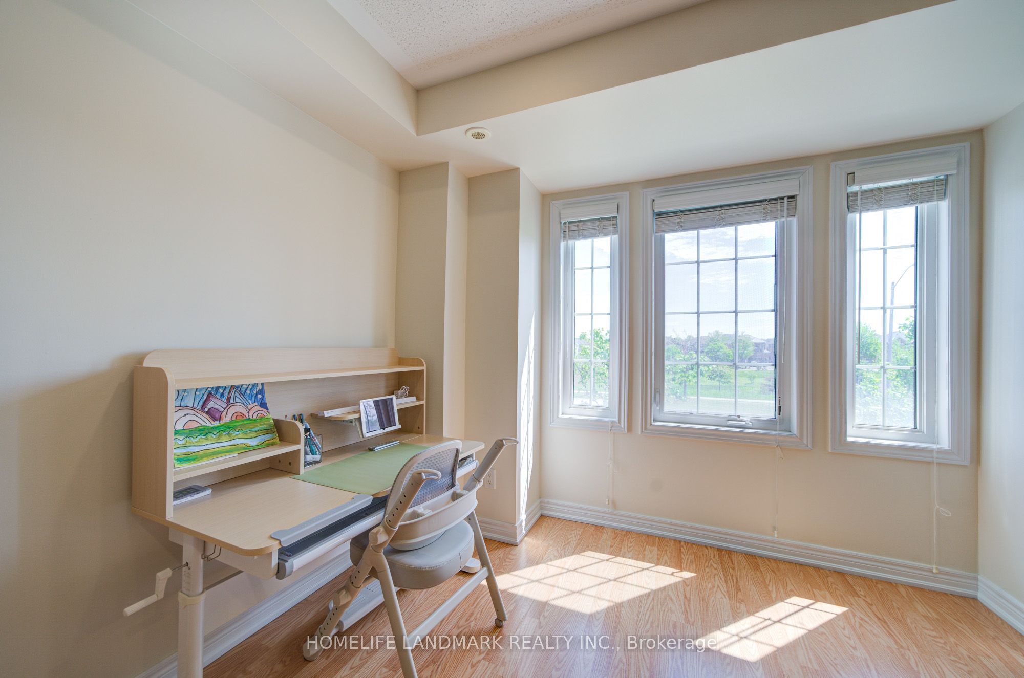 9976 Mccowan Road Property Photo 15