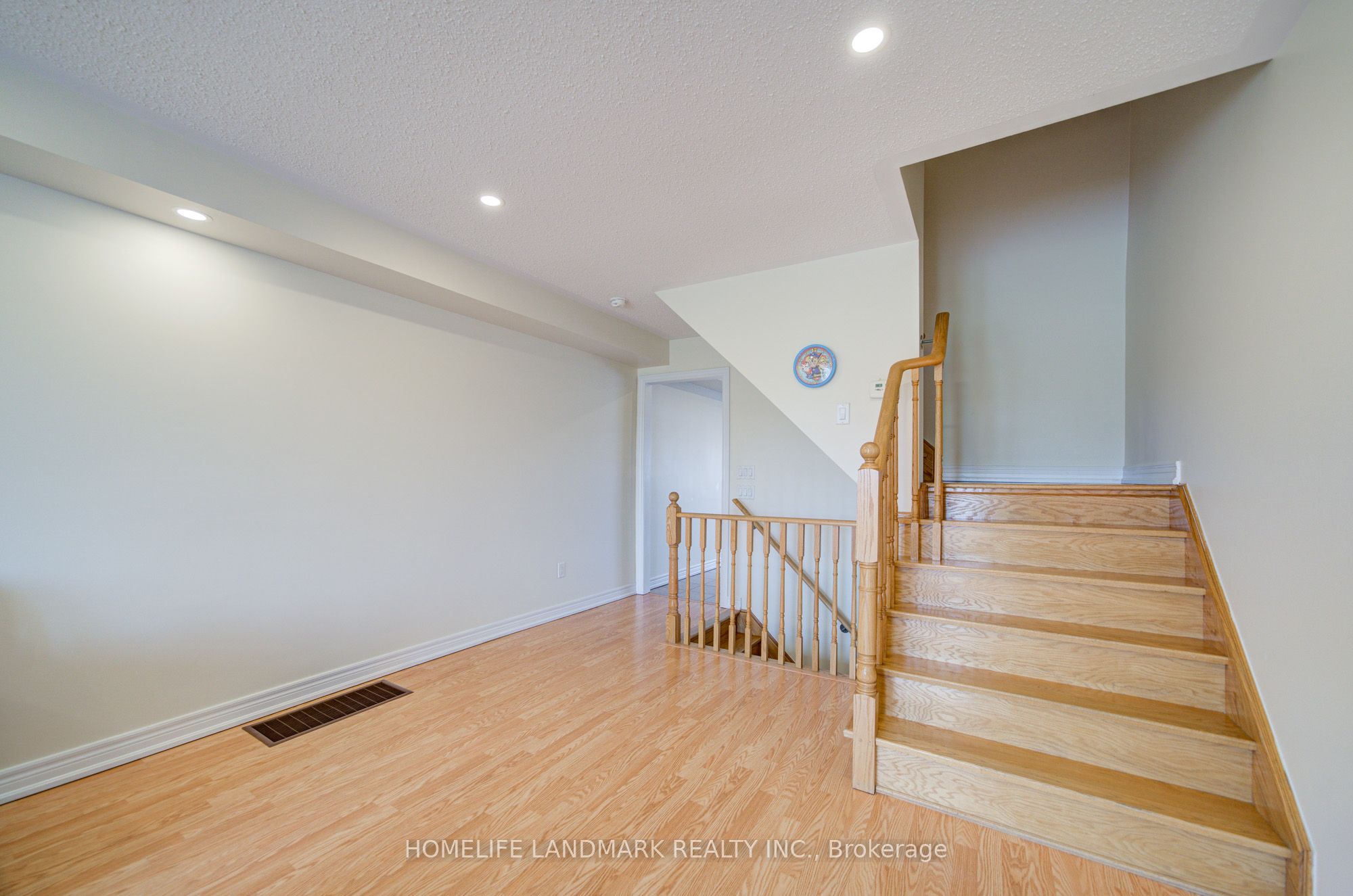 9976 Mccowan Road Property Photo 18