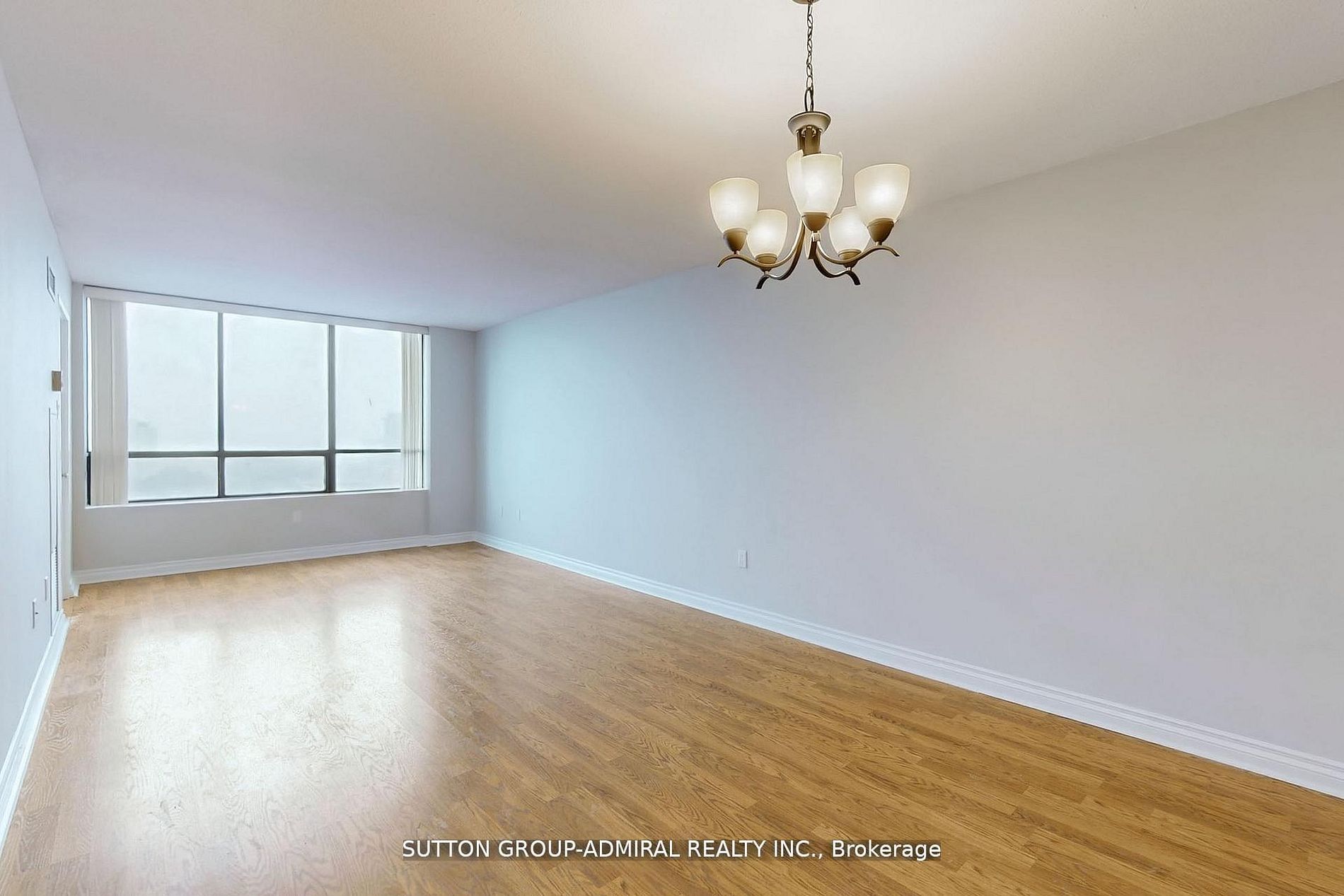 7601 Bathurst Street 1107 Property Photo 3