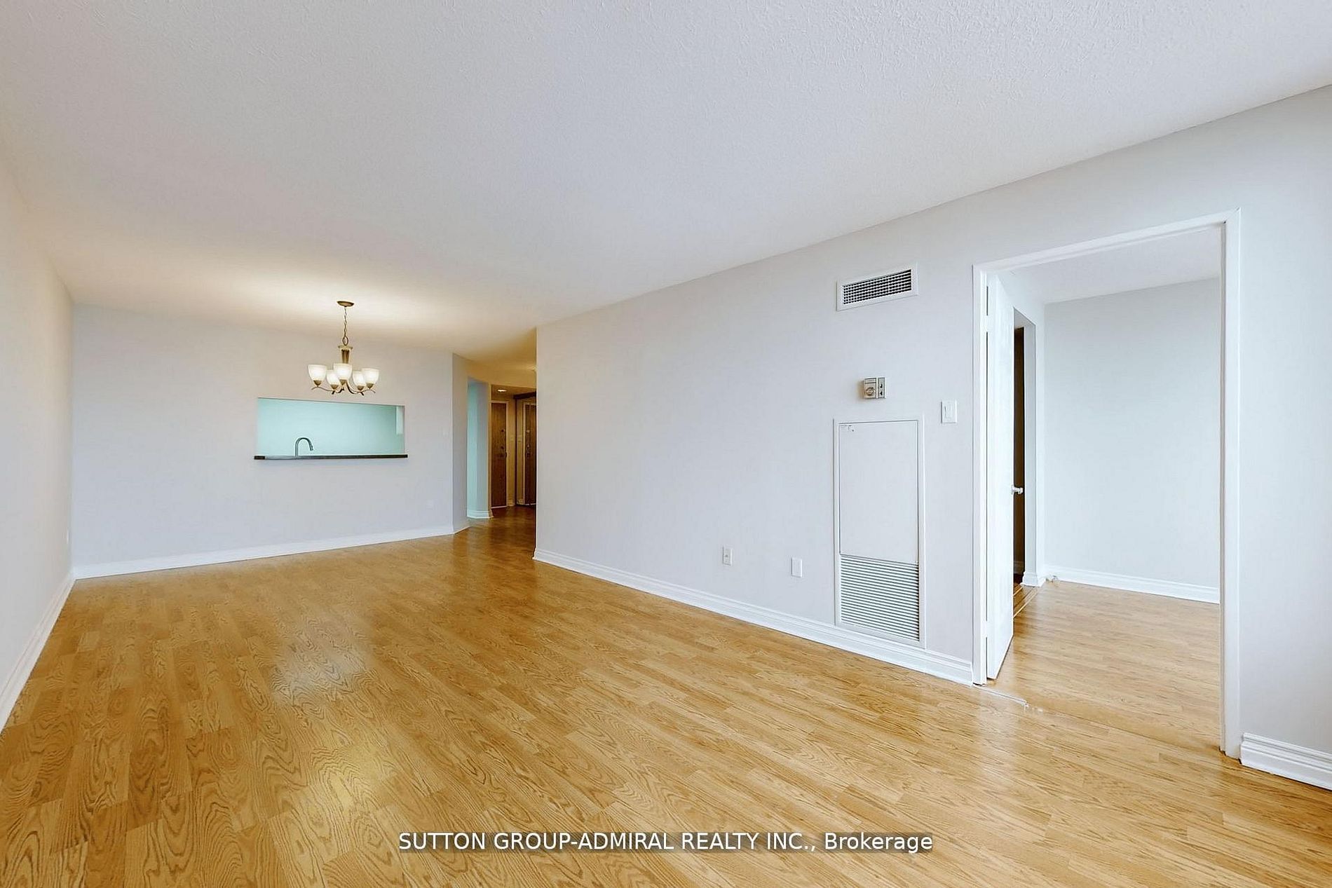 7601 Bathurst Street 1107 Property Photo 7