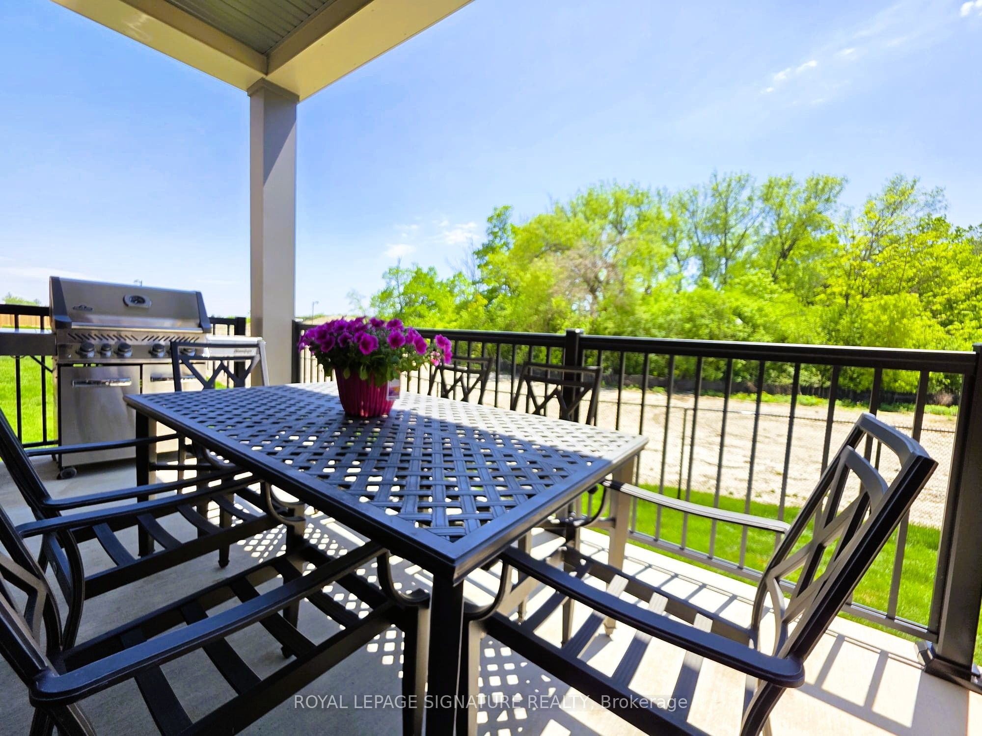 16 Gianvito Crescent Property Photo 3