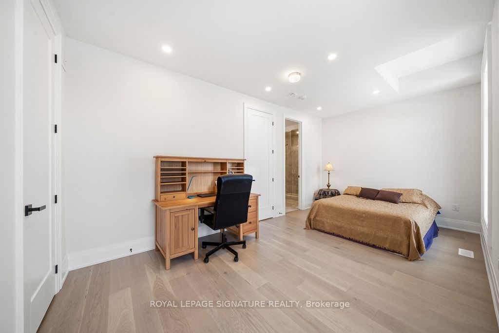 16 Gianvito Crescent Property Photo 27