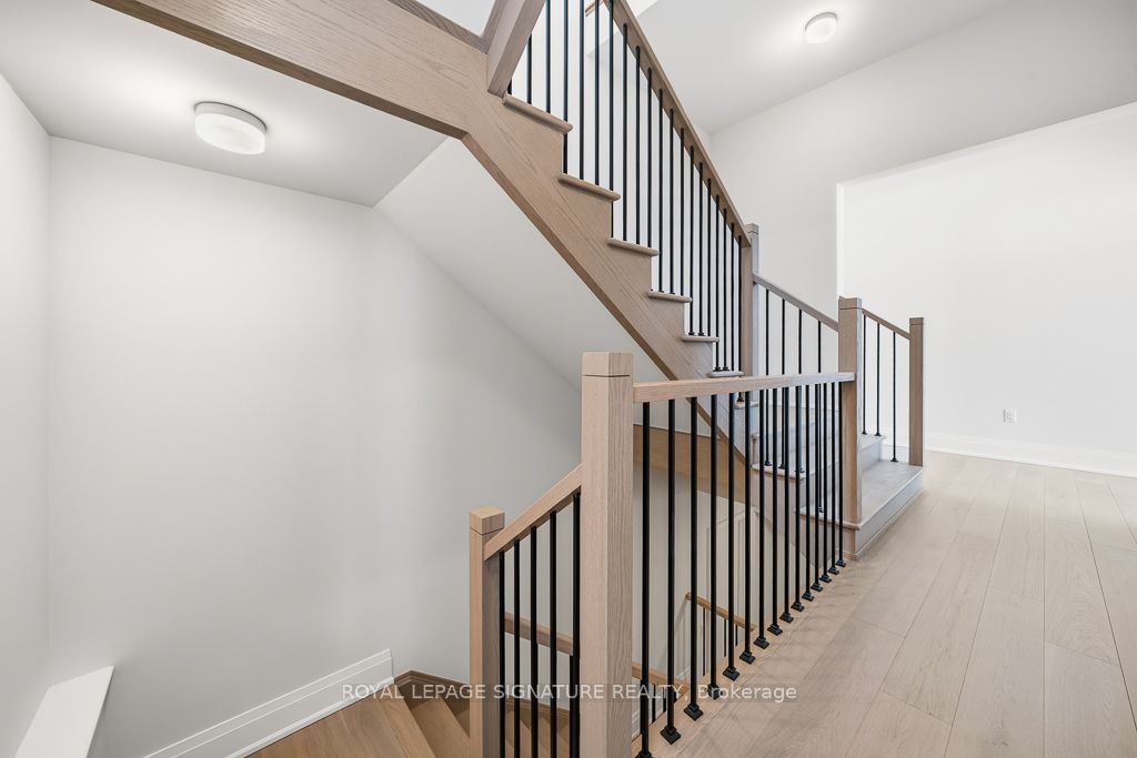 16 Gianvito Crescent Property Photo 32