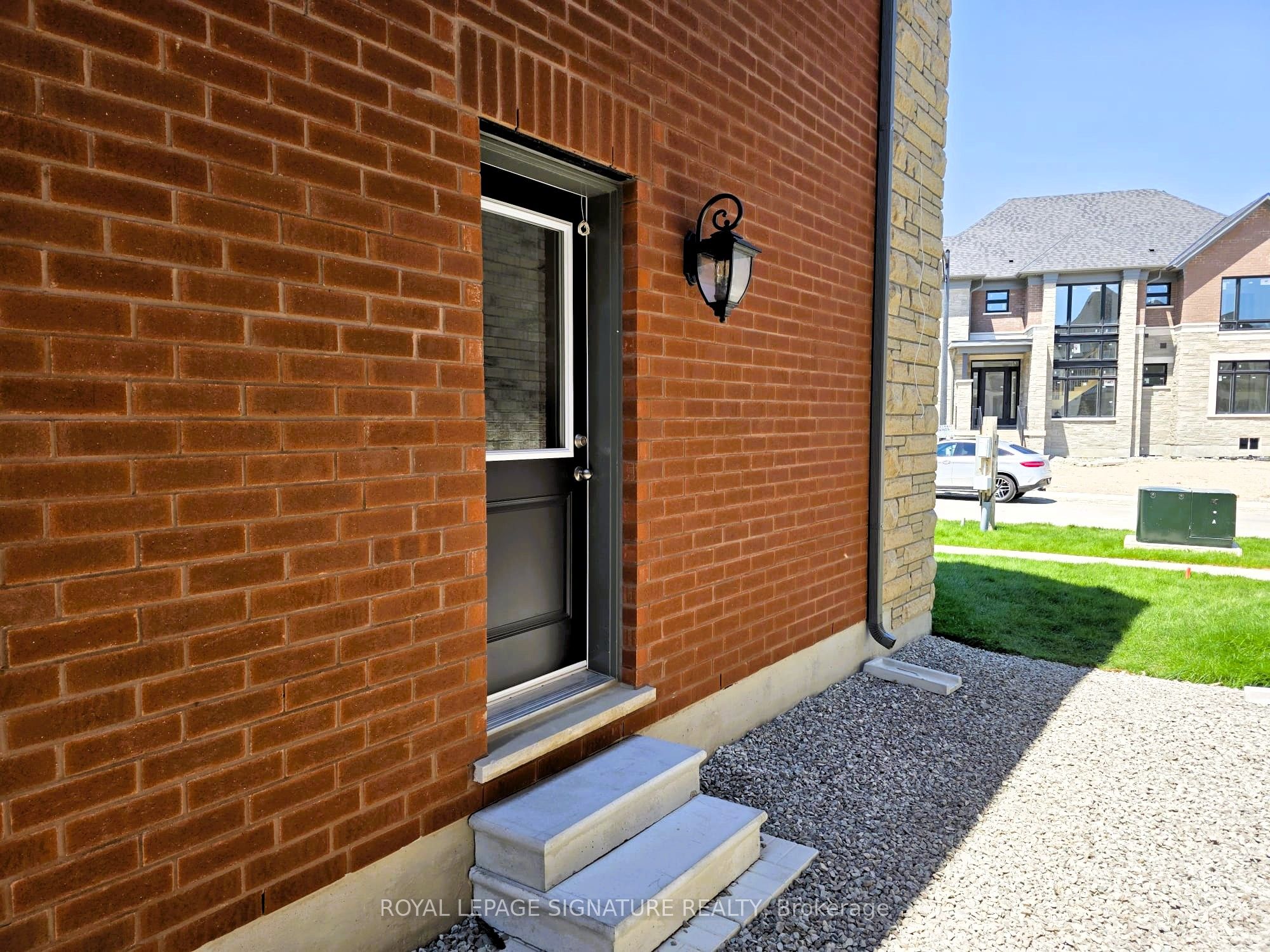 16 Gianvito Crescent Property Photo 34