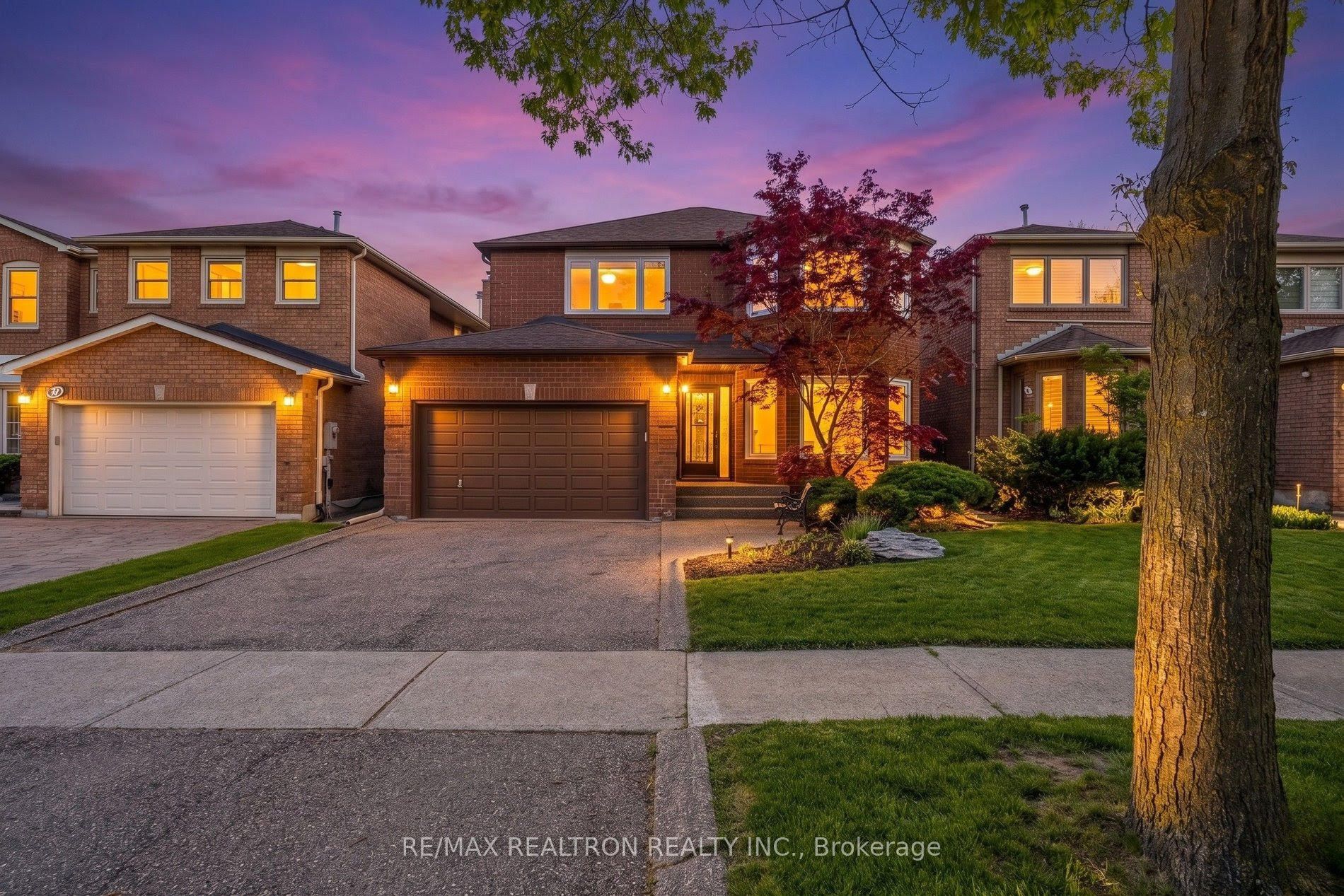 37 Dundurn Crescent Property Photo 1