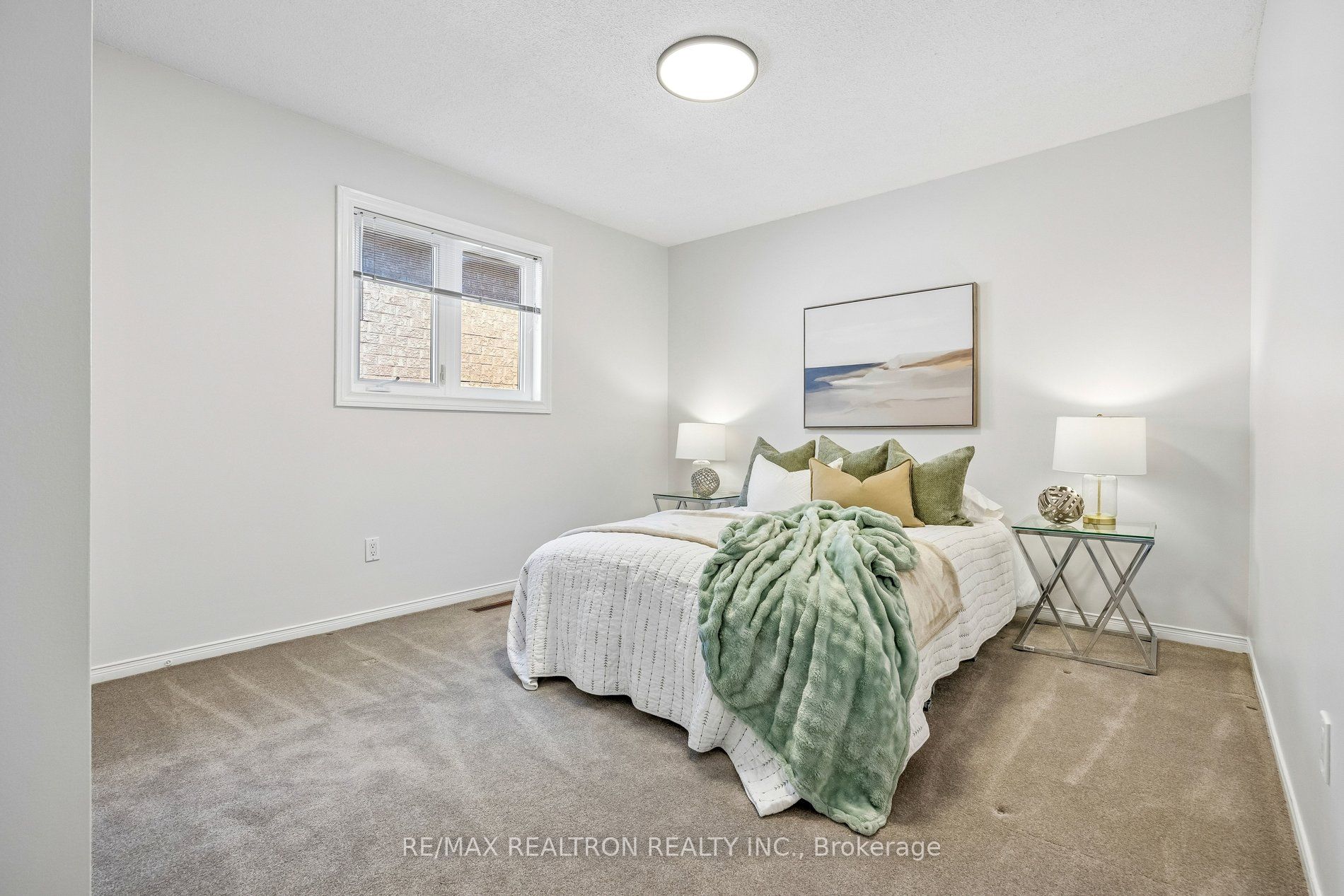 37 Dundurn Crescent Property Photo 33
