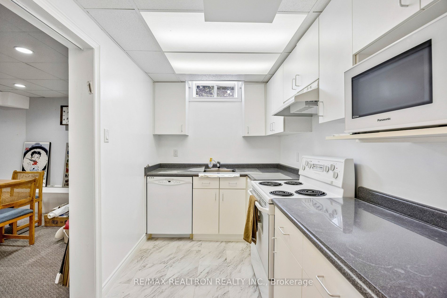 37 Dundurn Crescent Property Photo 40
