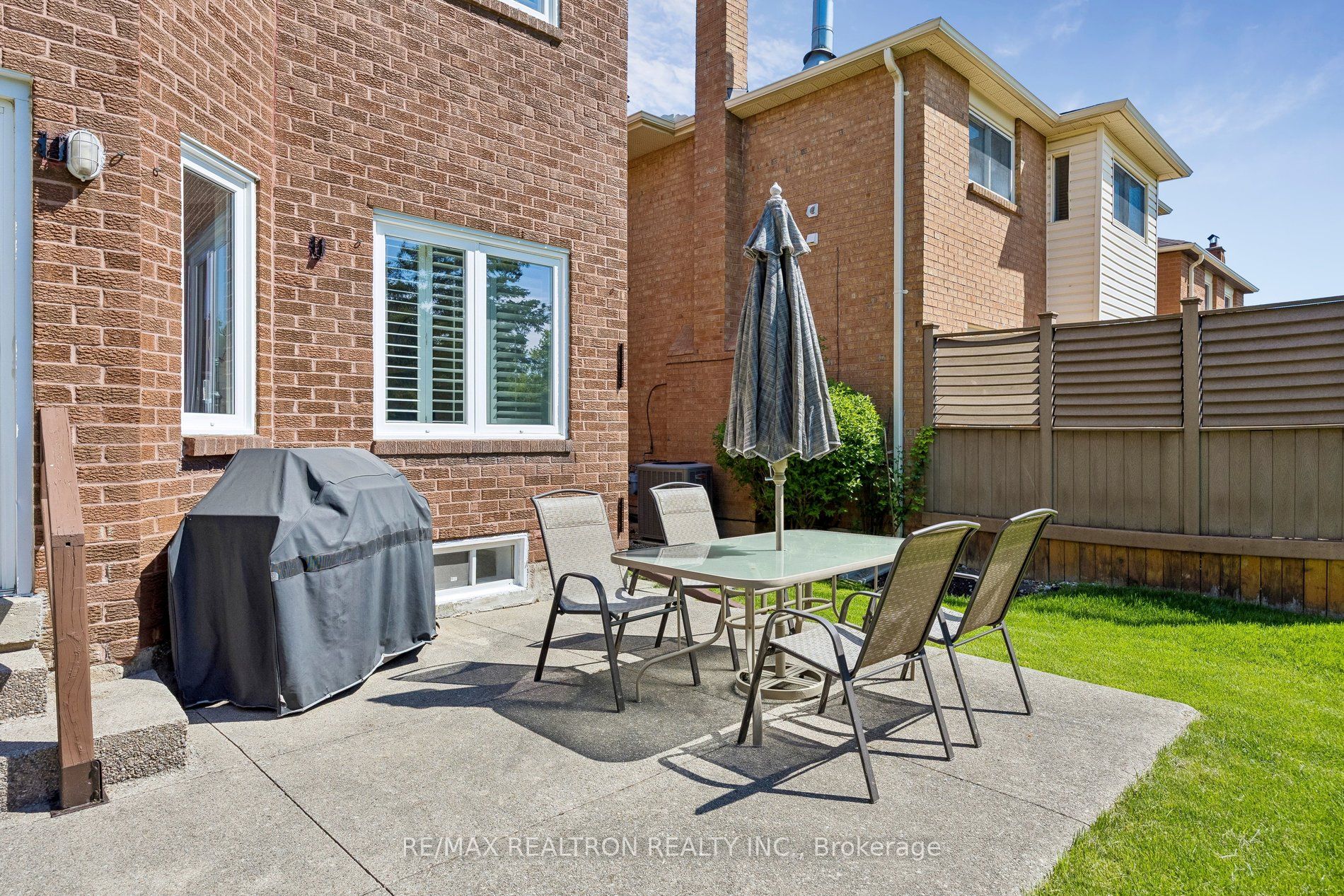 37 Dundurn Crescent Property Photo 43