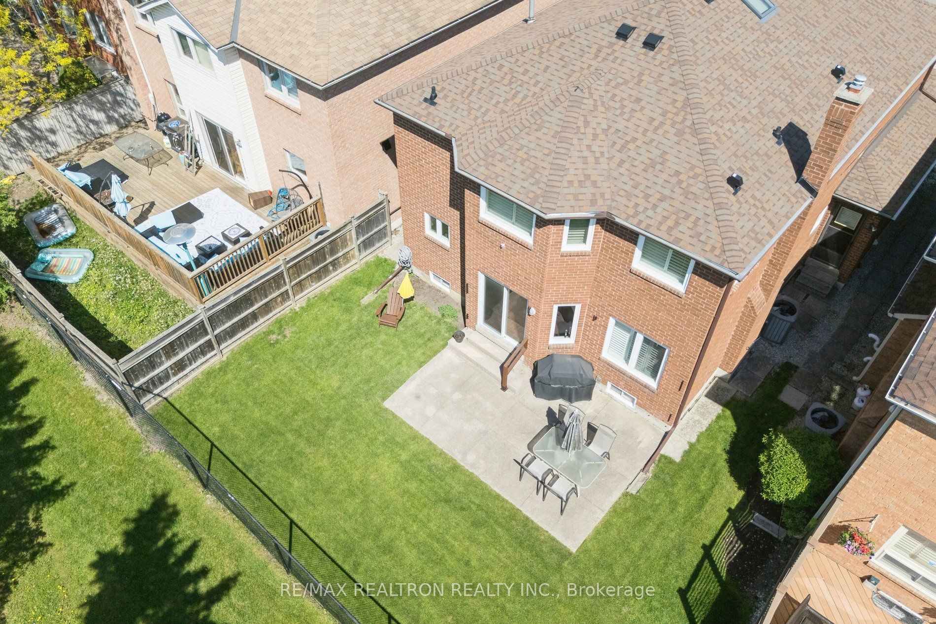 37 Dundurn Crescent Property Photo 47