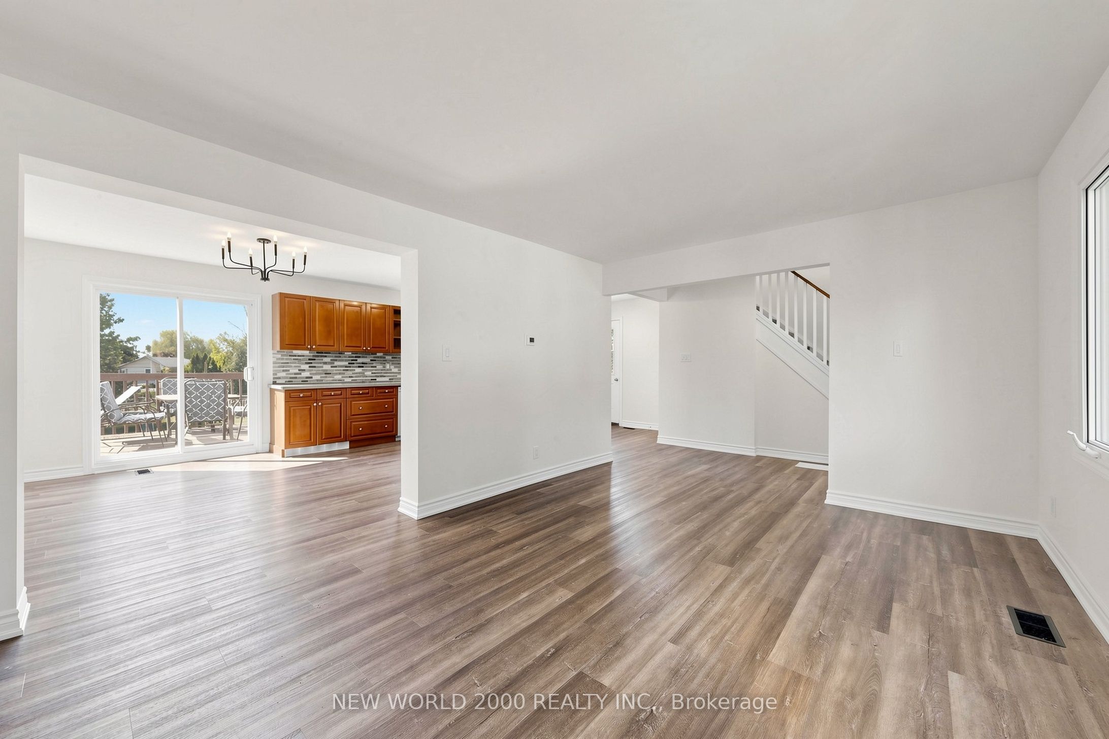 10 Buce Avenue Property Photo 6