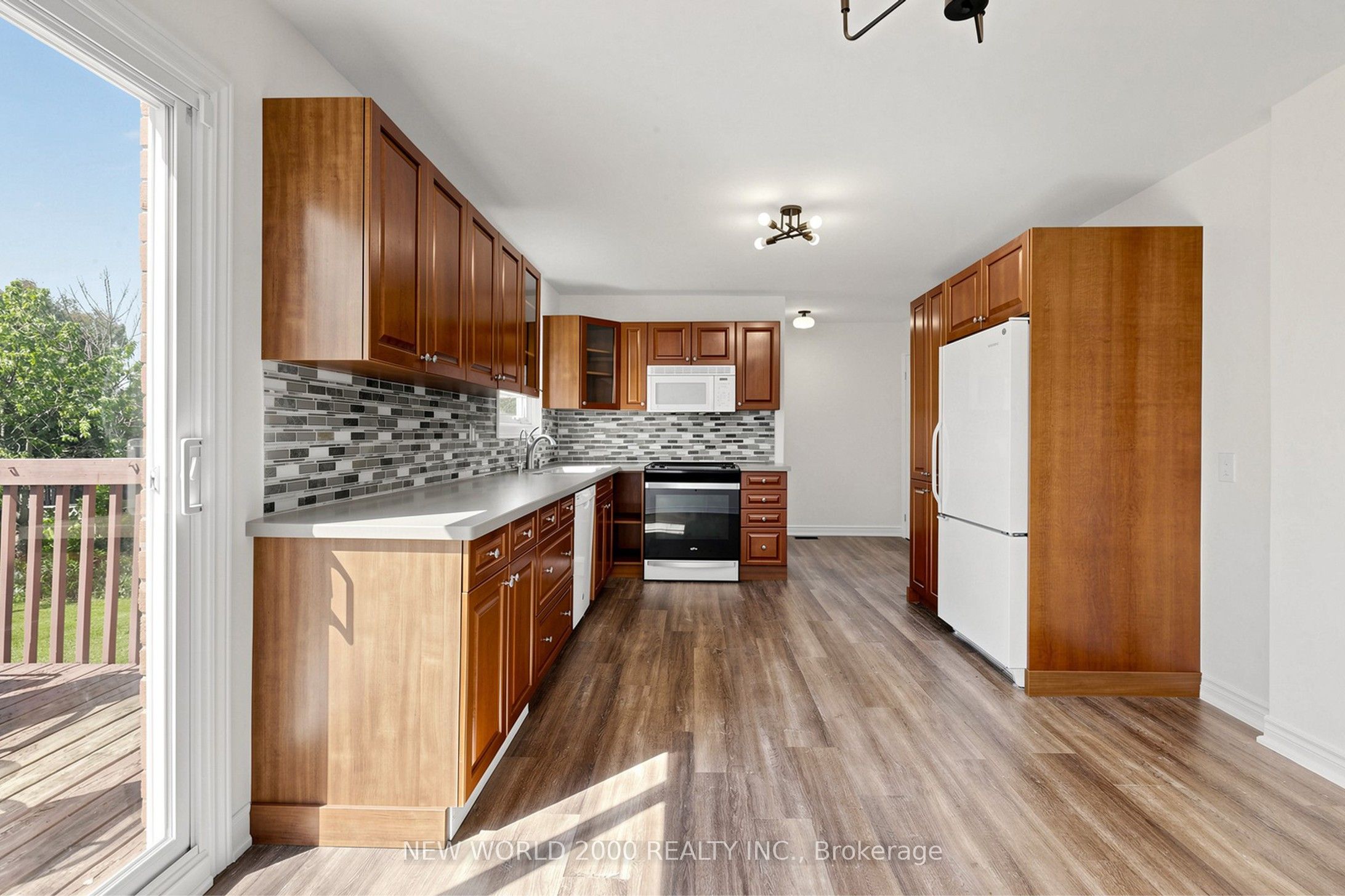 10 Buce Avenue Property Photo 9
