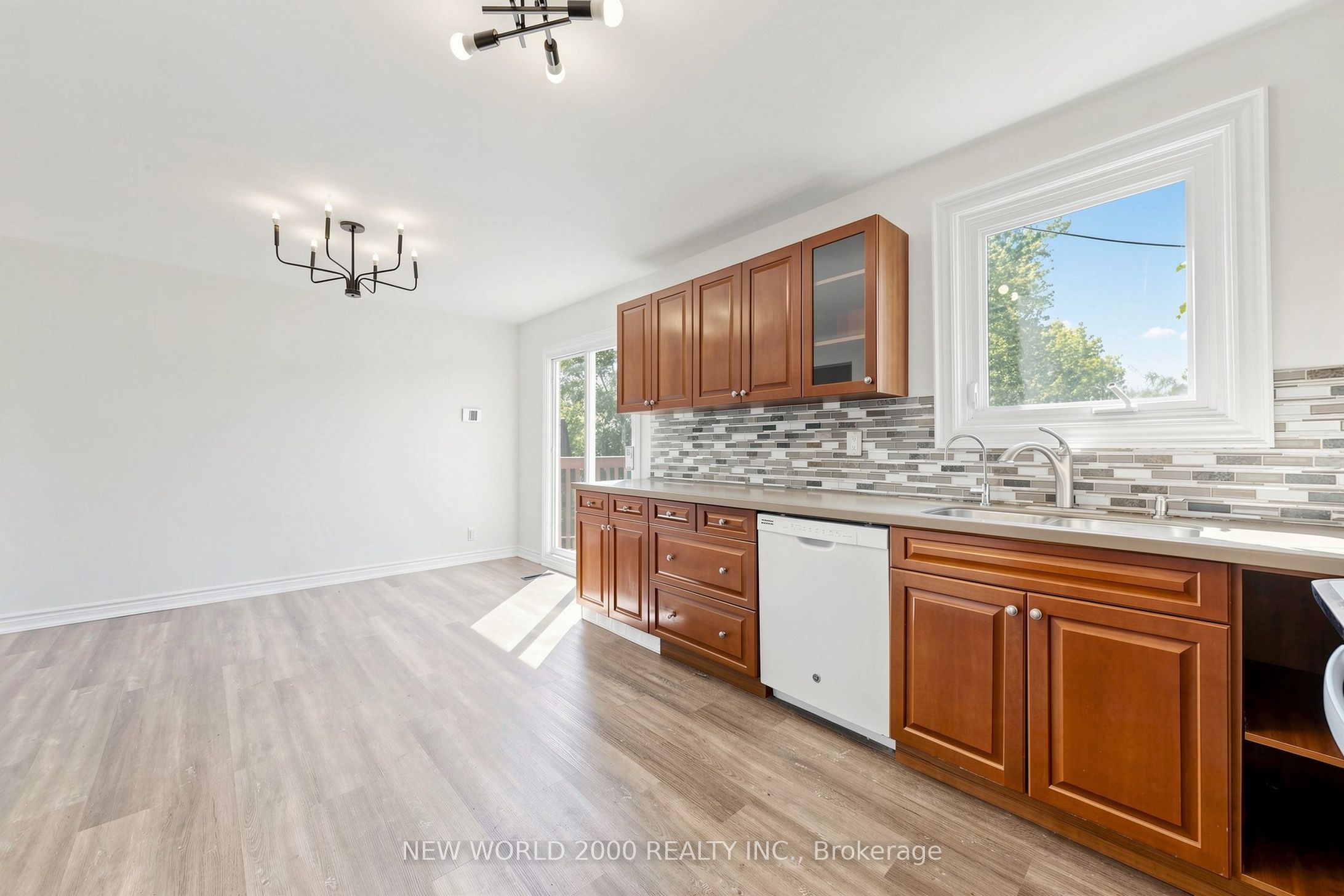 10 Buce Avenue Property Photo 12