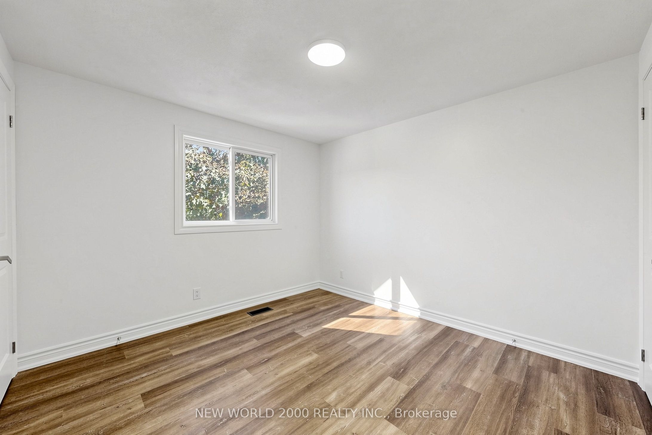 10 Buce Avenue Property Photo 18