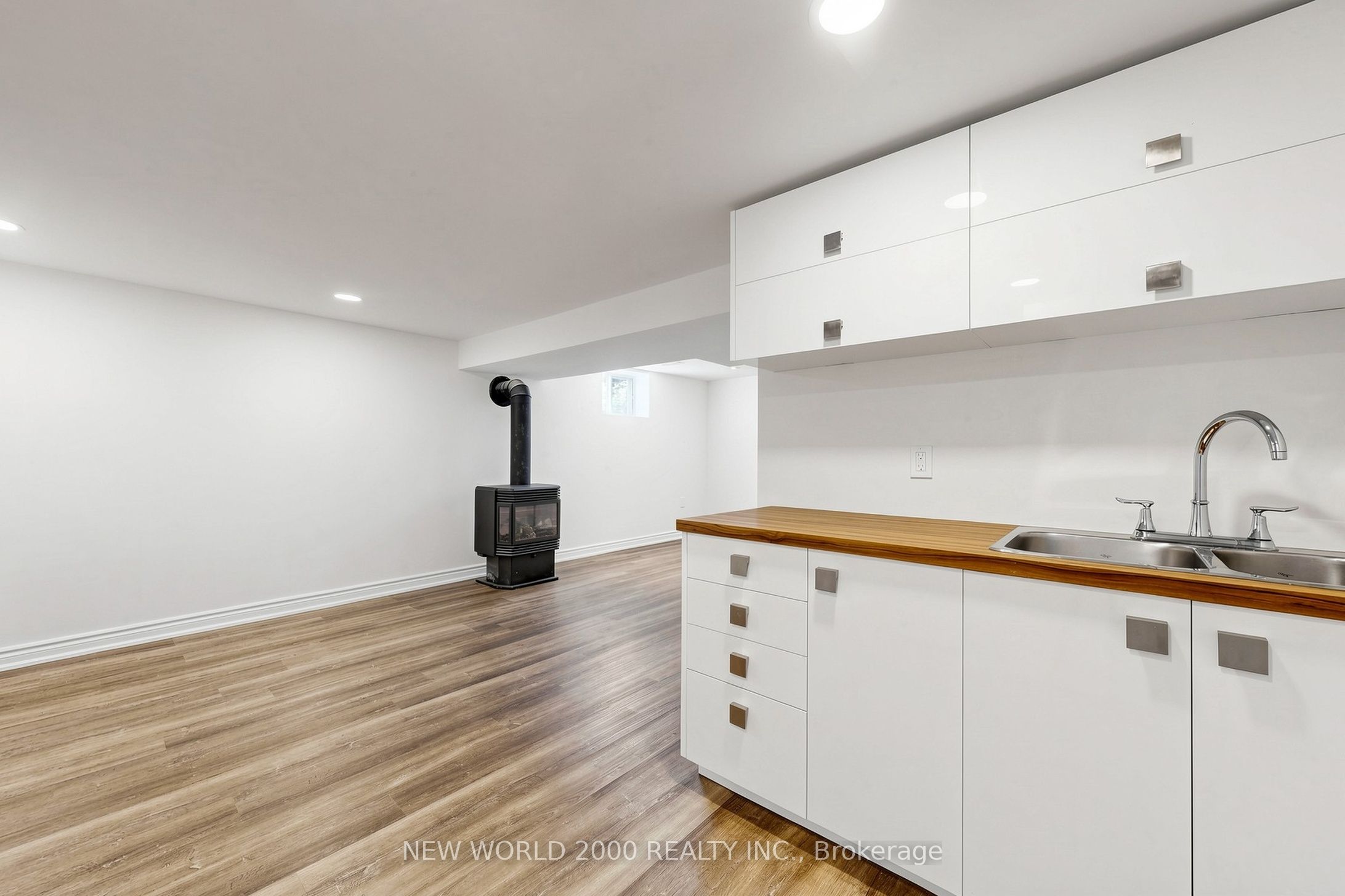 10 Buce Avenue Property Photo 28