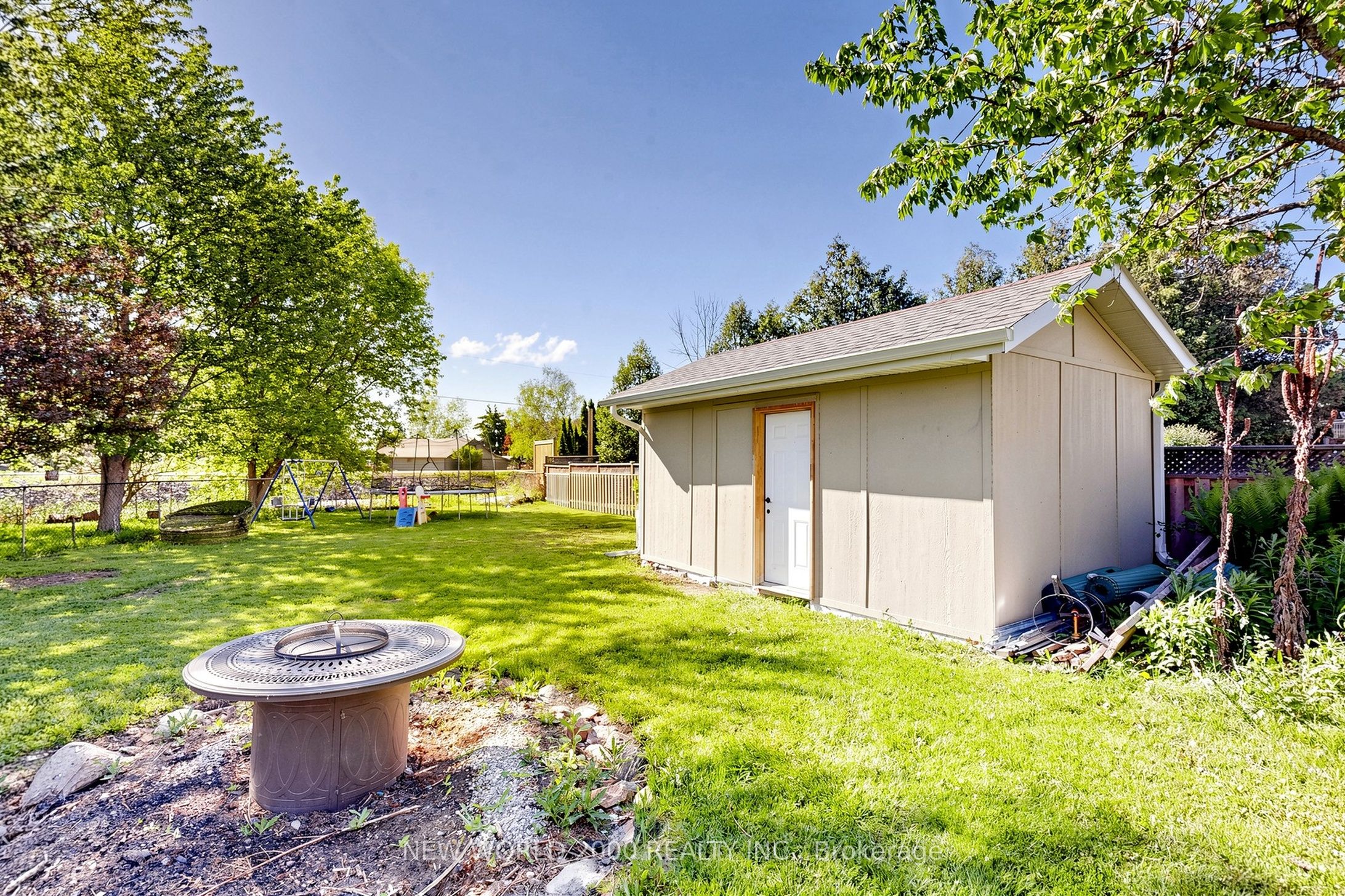 10 Buce Avenue Property Photo 42