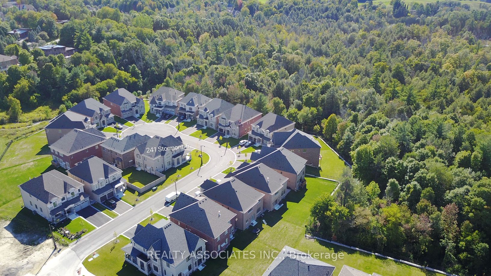 241 Stormont Trail Property Photo 1