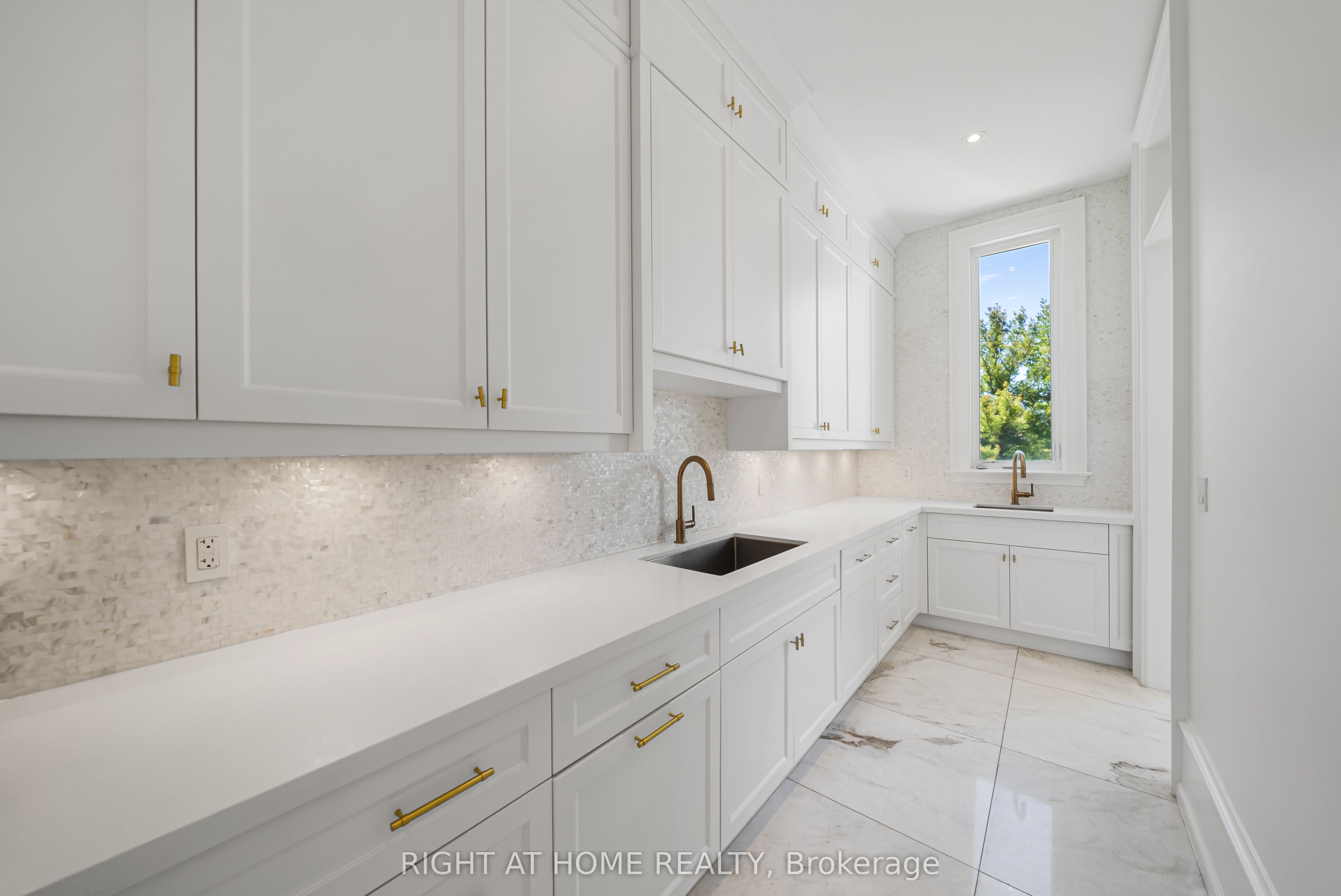 16 Sirona's Lane Property Photo 18