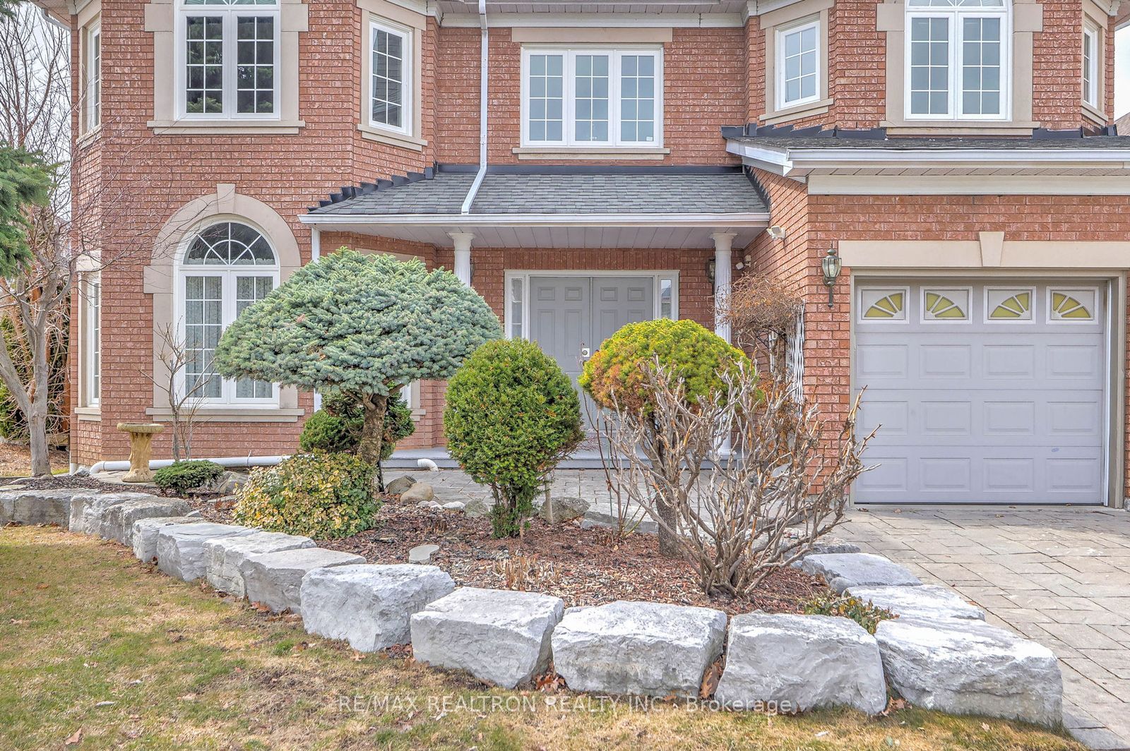 6 White Oak Crescent Property Photo 3