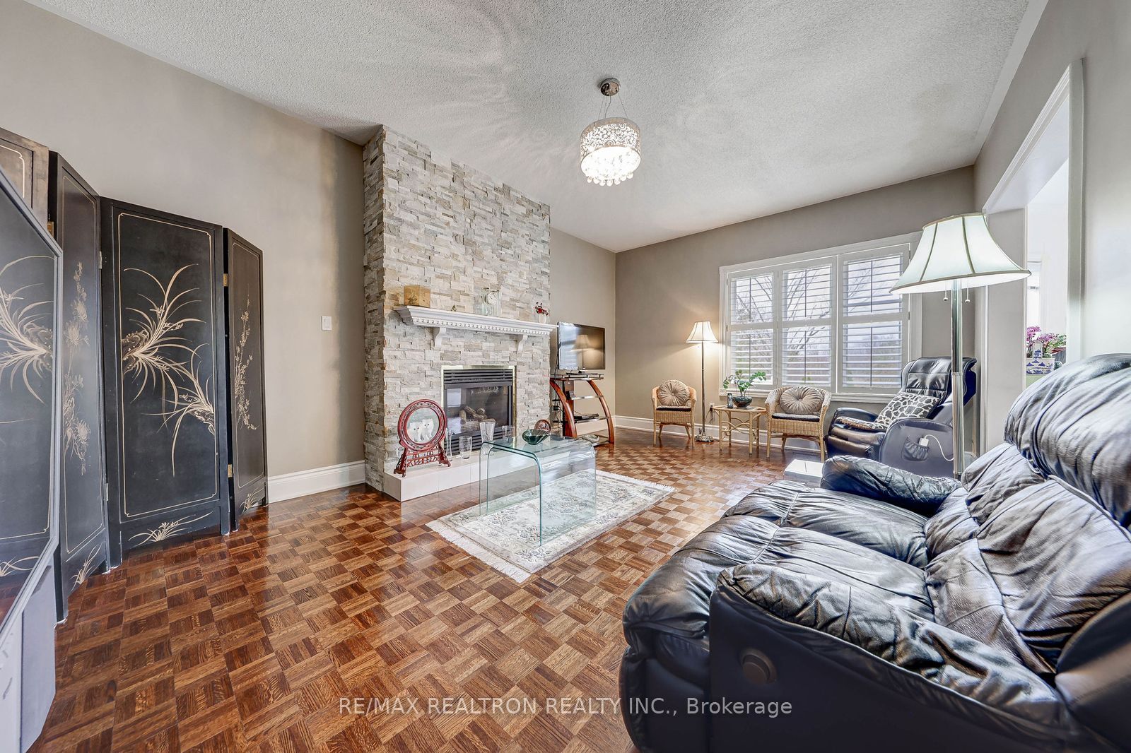 6 White Oak Crescent Property Photo 15
