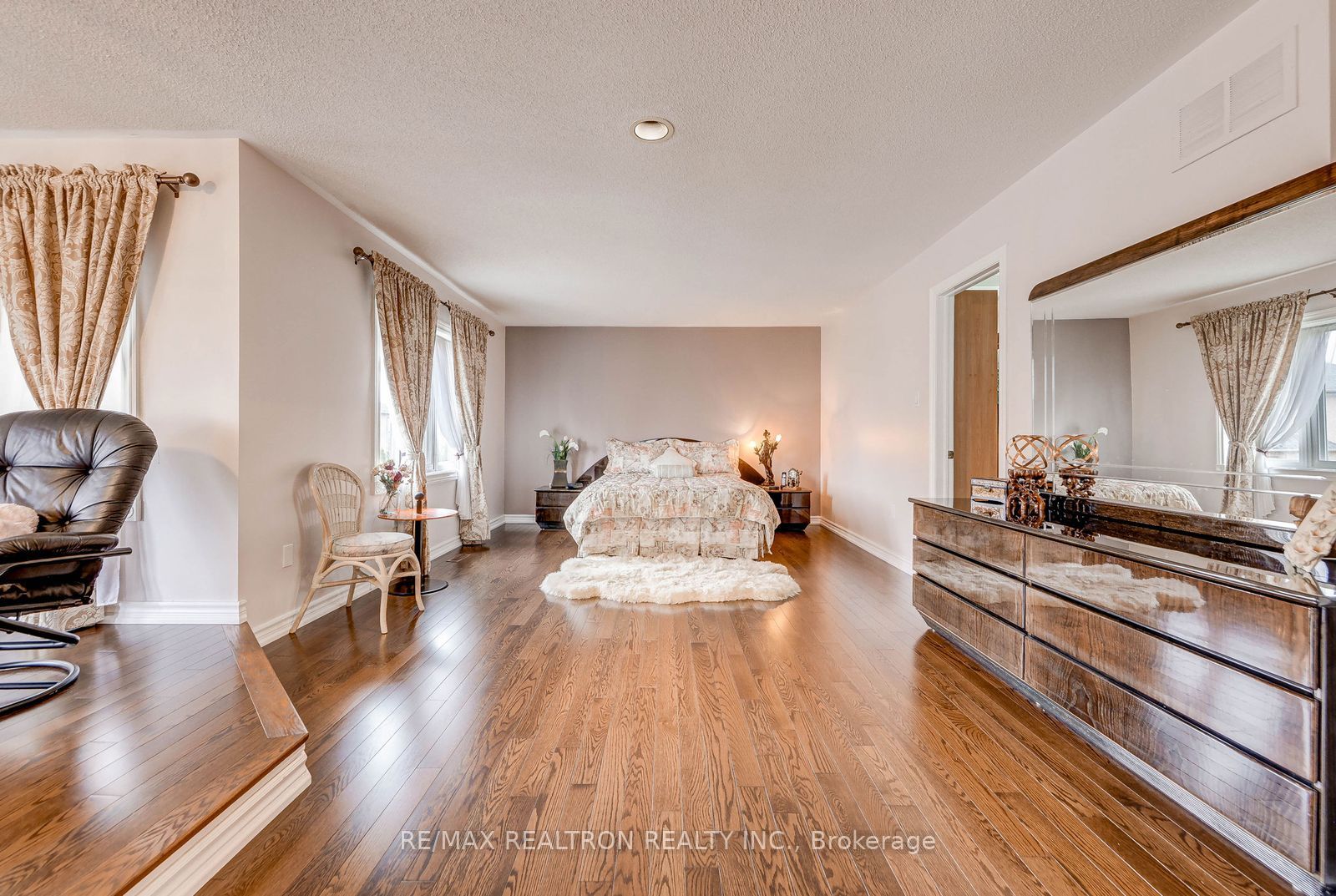 6 White Oak Crescent Property Photo 26