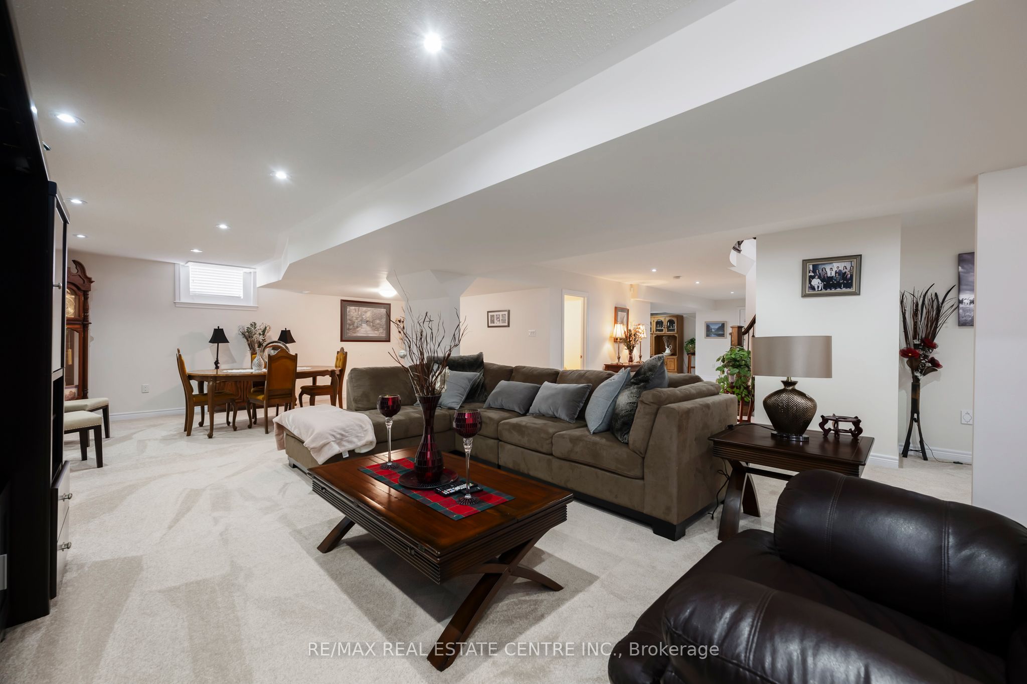 128 Copeland Crescent Property Photo 45