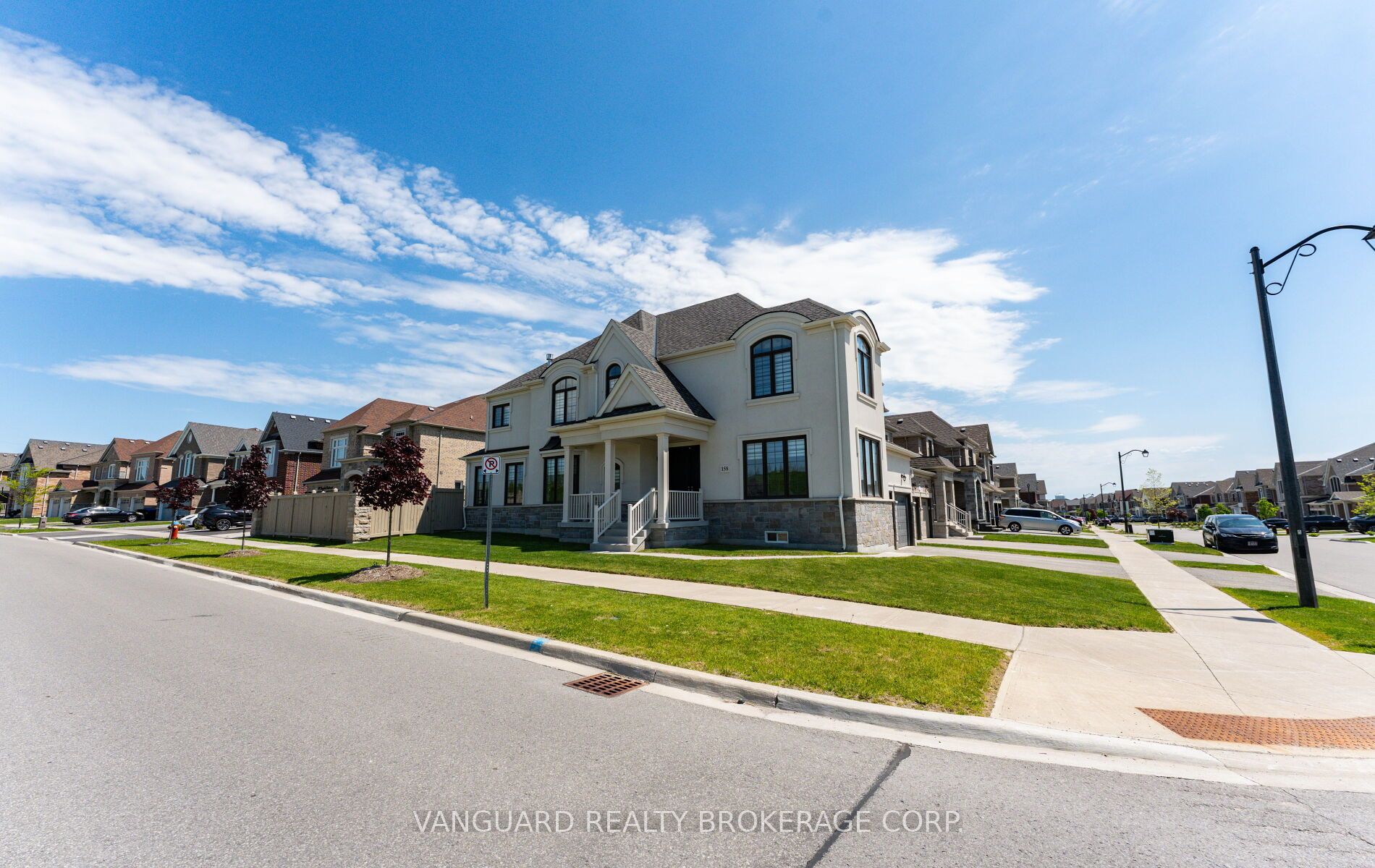 158 Scarlet Way Property Photo 3