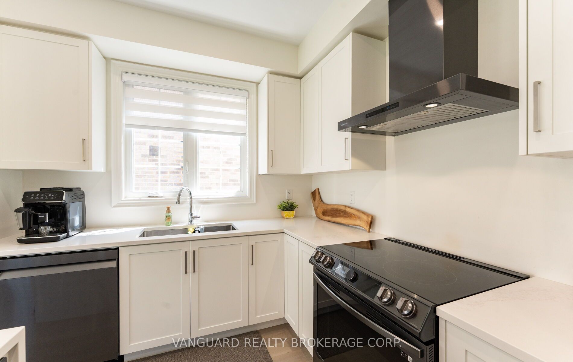 158 Scarlet Way Property Photo 24