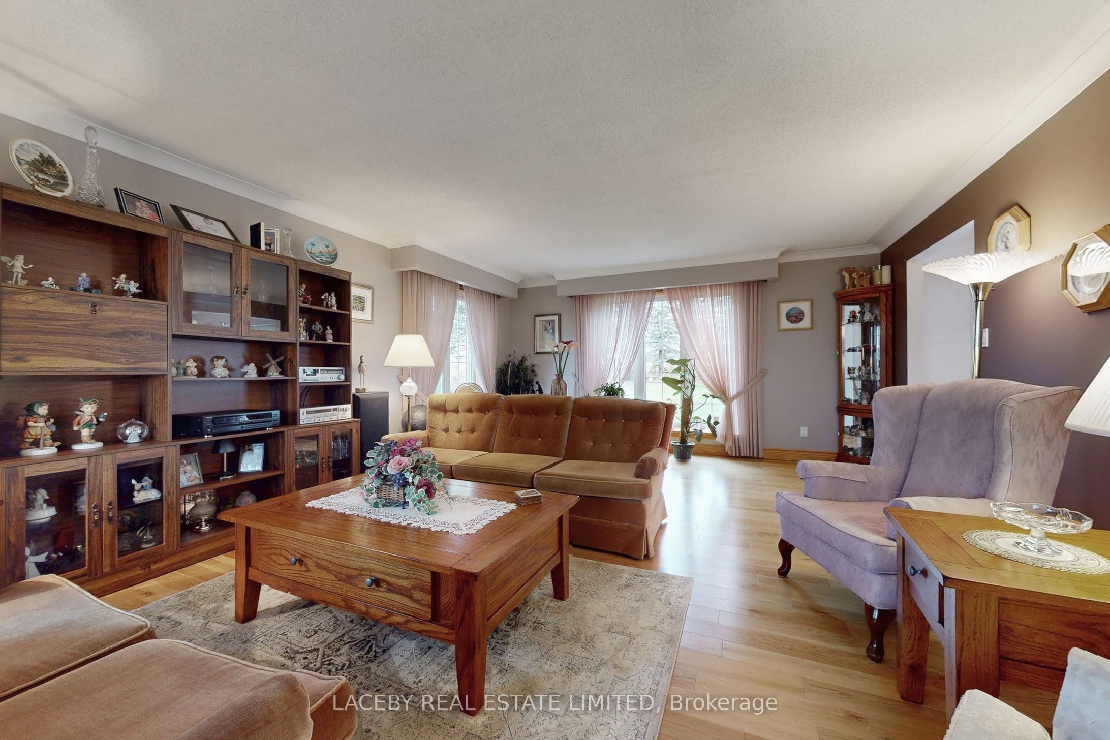 19654 Mccowan Road Property Photo 6