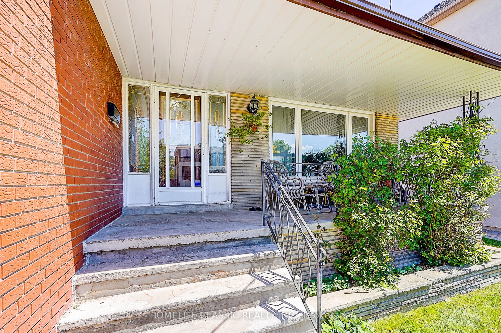 69 Elm Avenue Property Photo 3