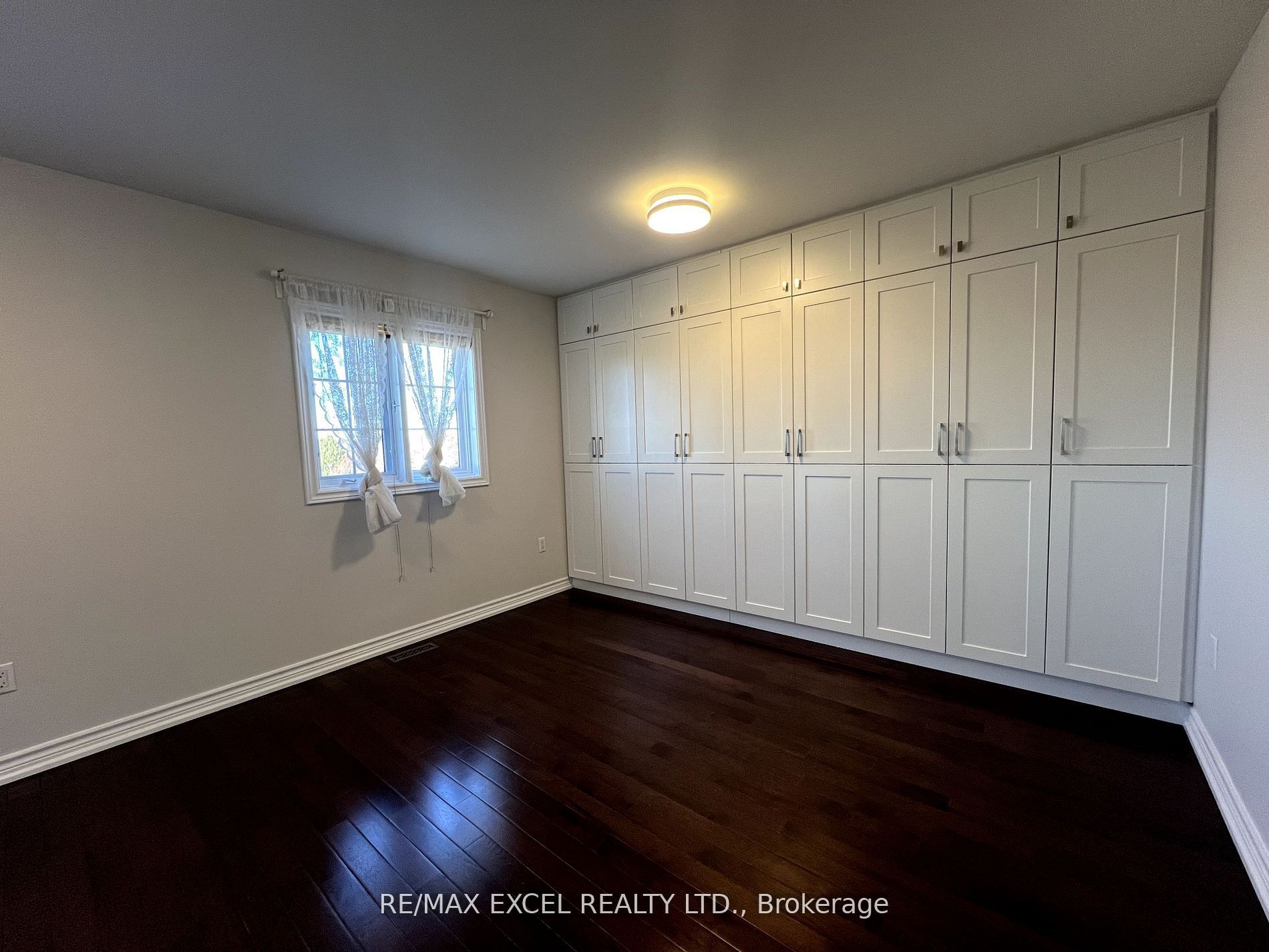 330 Calvert Road Property Photo 7
